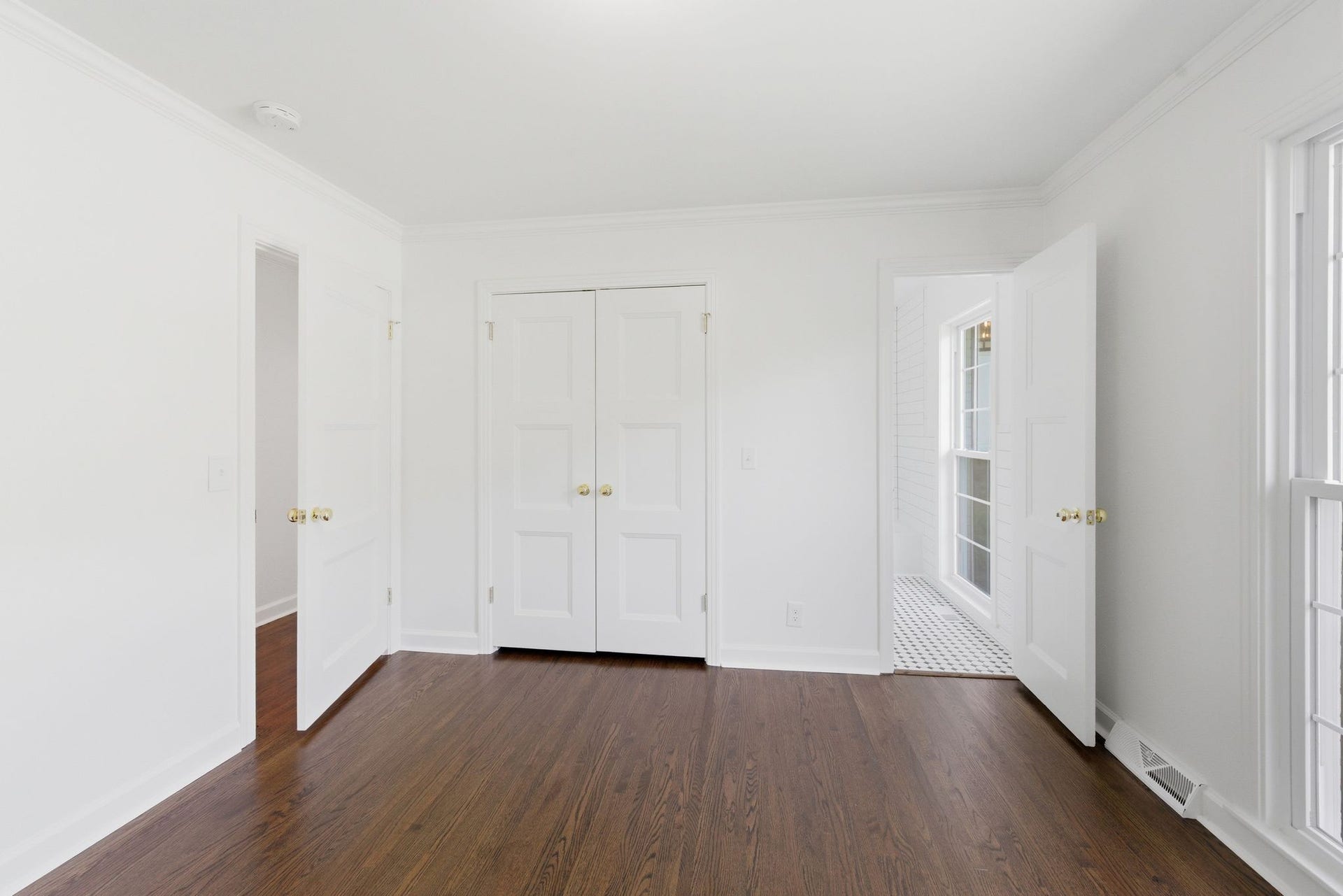 6617 Ellesmere Rd, Nashville, TN 37205 6617 Ellesmere Rd, Nashville, TN 37205