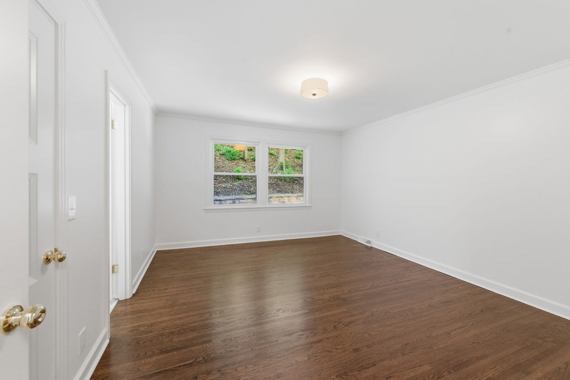 6617 Ellesmere Rd, Nashville, TN 37205 6617 Ellesmere Rd, Nashville, TN 37205