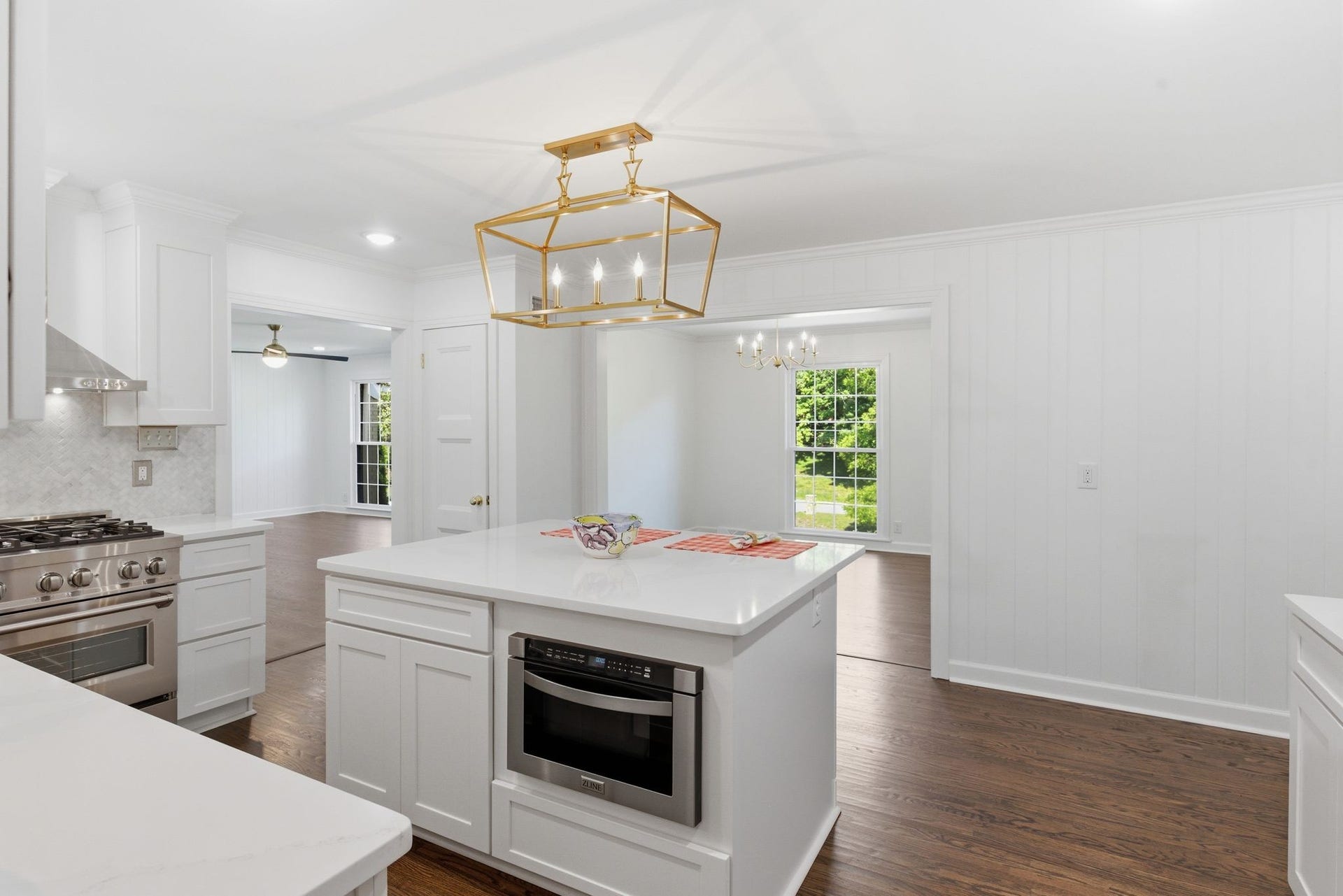 6617 Ellesmere Rd, Nashville, TN 37205 6617 Ellesmere Rd, Nashville, TN 37205
