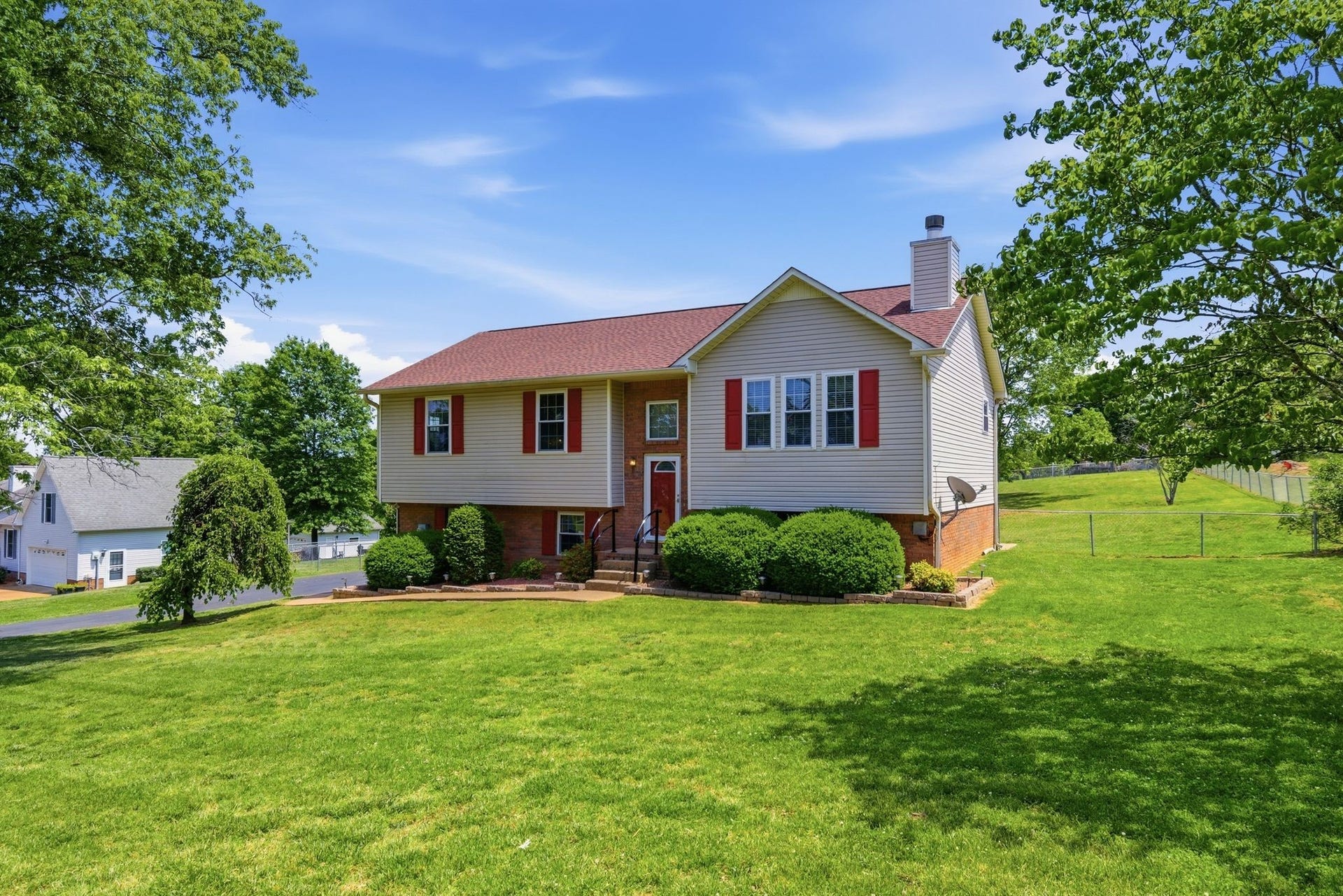 206 Brookhaven Dr, Columbia, TN 38401 206 Brookhaven Dr, Columbia, TN 38401