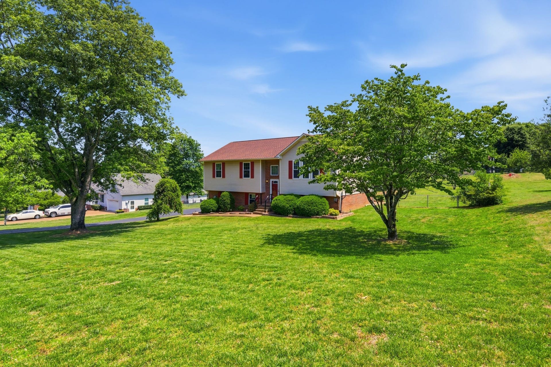 206 Brookhaven Dr, Columbia, TN 38401 206 Brookhaven Dr, Columbia, TN 38401
