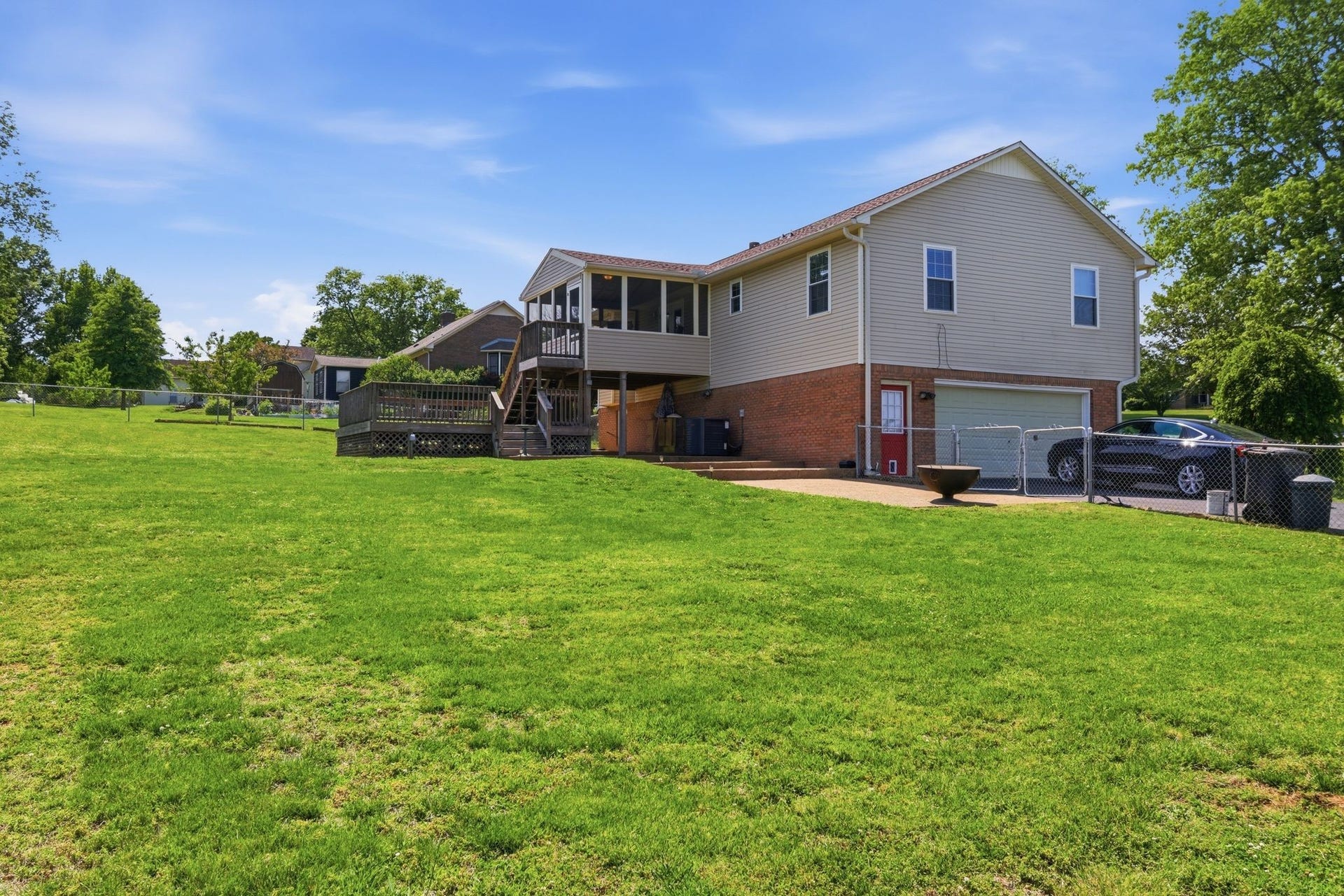 206 Brookhaven Dr, Columbia, TN 38401 206 Brookhaven Dr, Columbia, TN 38401