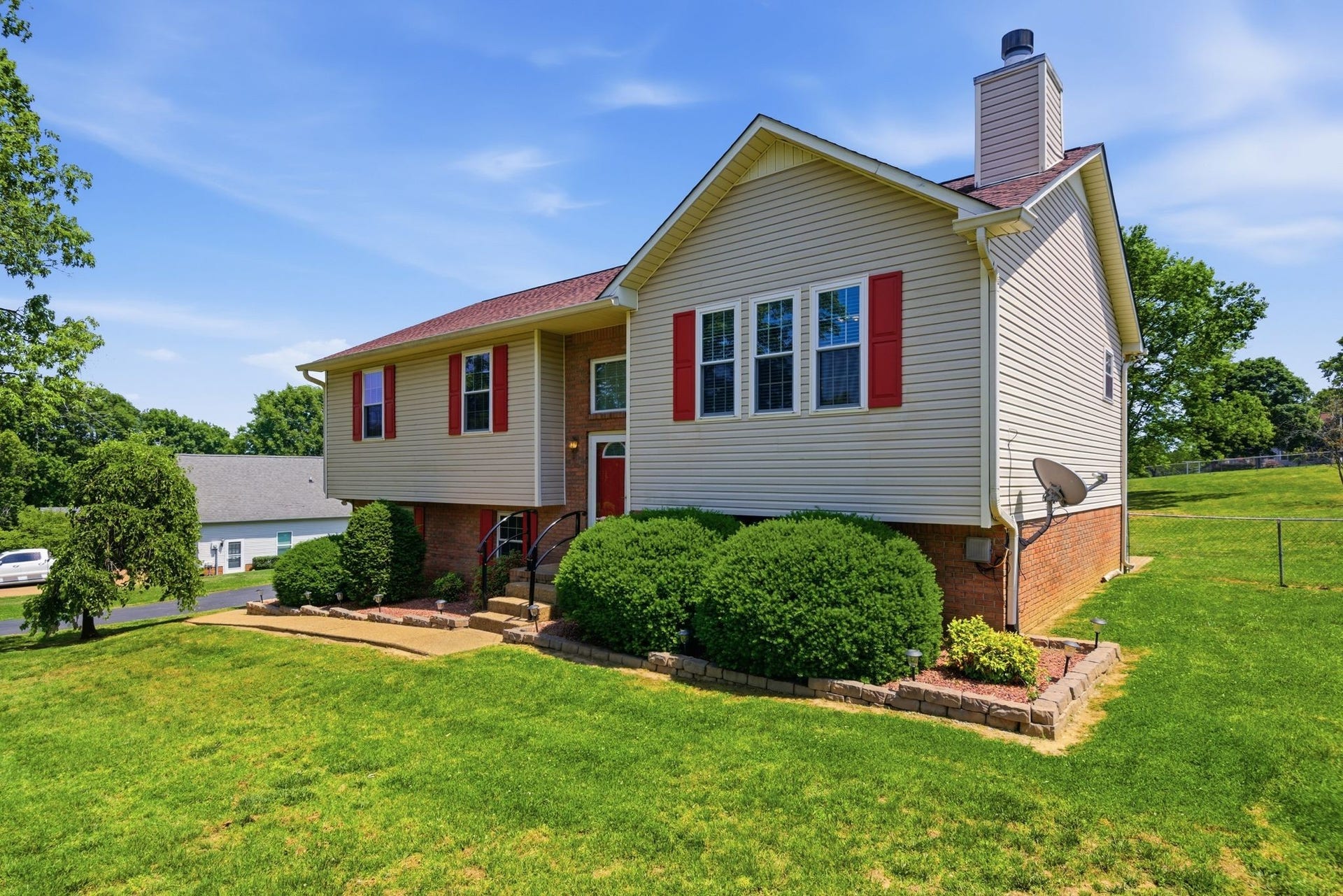 206 Brookhaven Dr, Columbia, TN 38401 206 Brookhaven Dr, Columbia, TN 38401