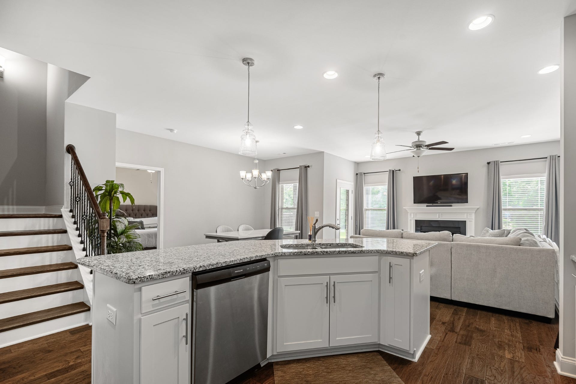 4521 Maryweather Ln, Murfreesboro, TN 37128 4521 Maryweather Ln, Murfreesboro, TN 37128
