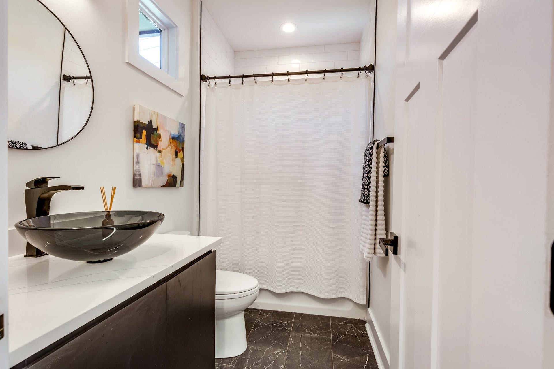 702 W 4th St, Columbia, TN 38401 702 W 4th St, Columbia, TN 38401