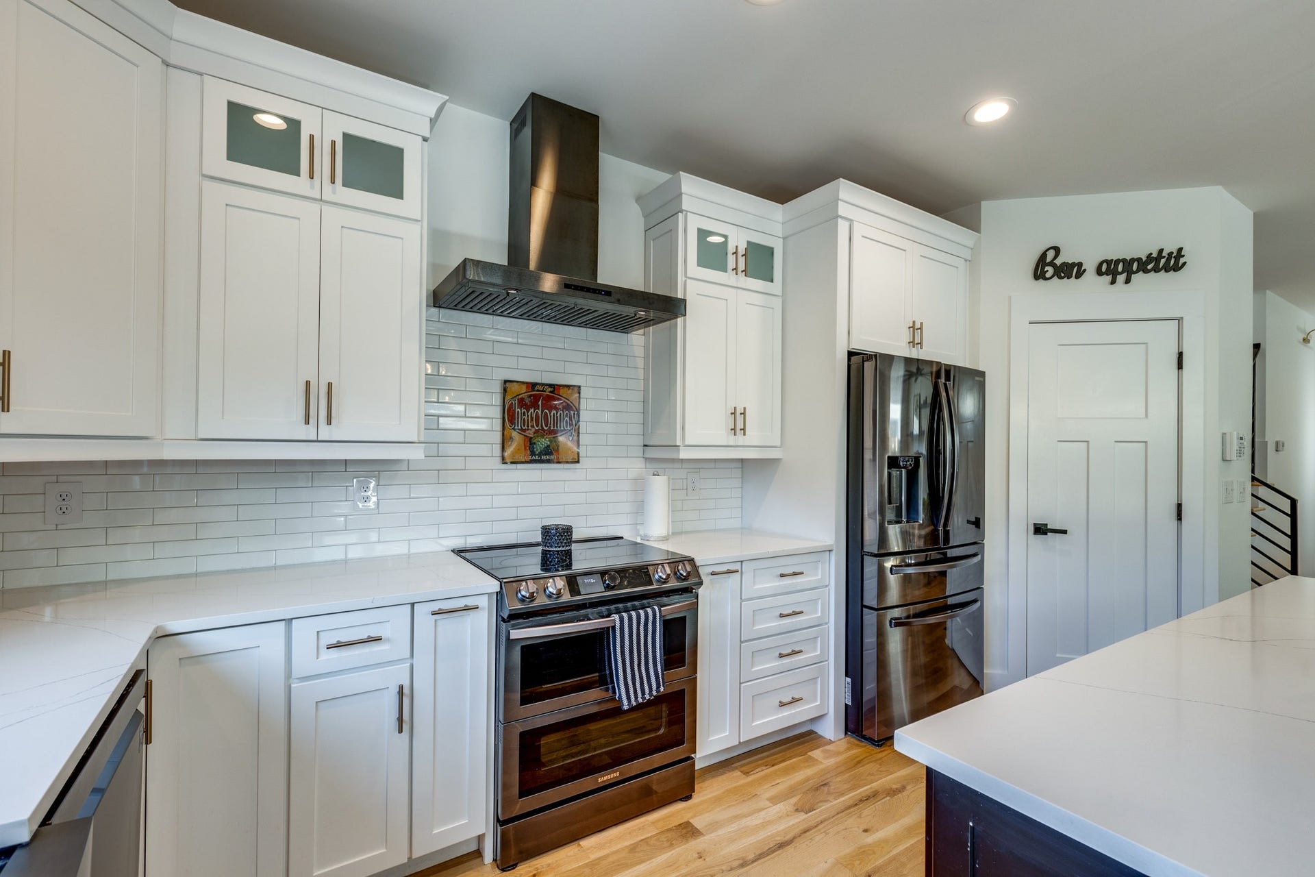 702 W 4th St, Columbia, TN 38401 702 W 4th St, Columbia, TN 38401
