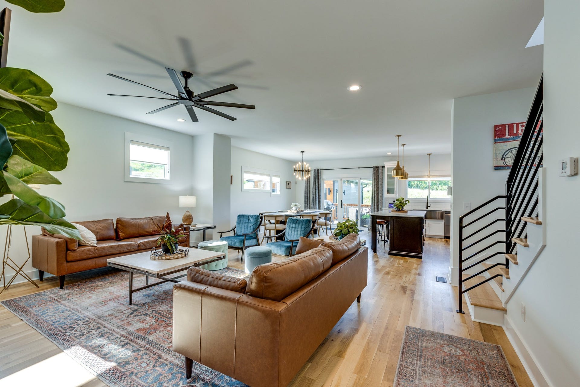 702 W 4th St, Columbia, TN 38401 702 W 4th St, Columbia, TN 38401