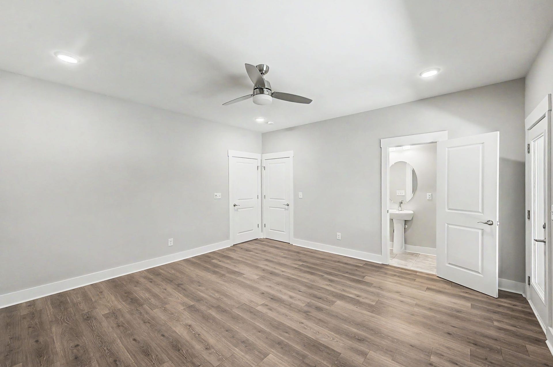 221 Stonecrest Cir, Nashville, TN 37209 221 Stonecrest Cir, Nashville, TN 37209