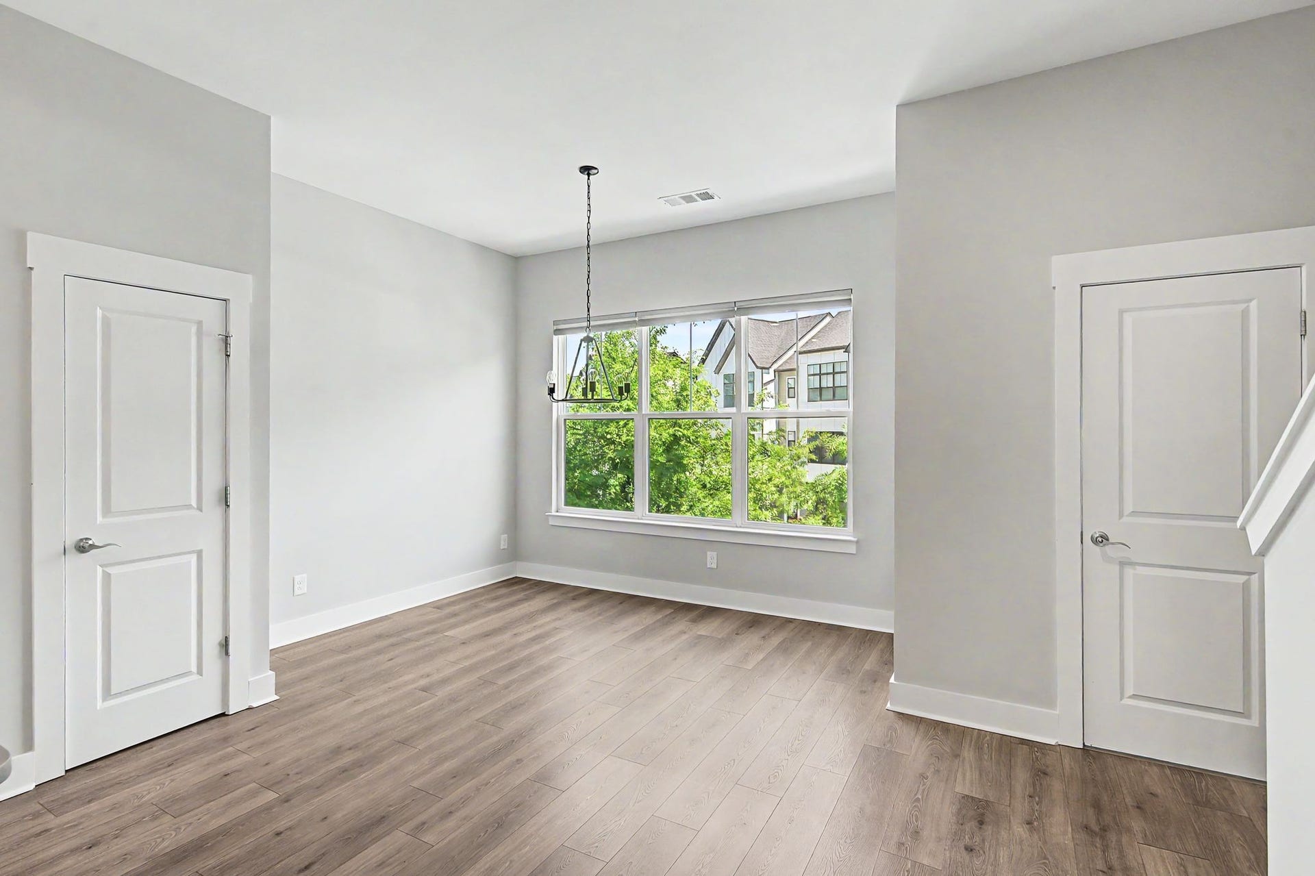 221 Stonecrest Cir, Nashville, TN 37209 221 Stonecrest Cir, Nashville, TN 37209