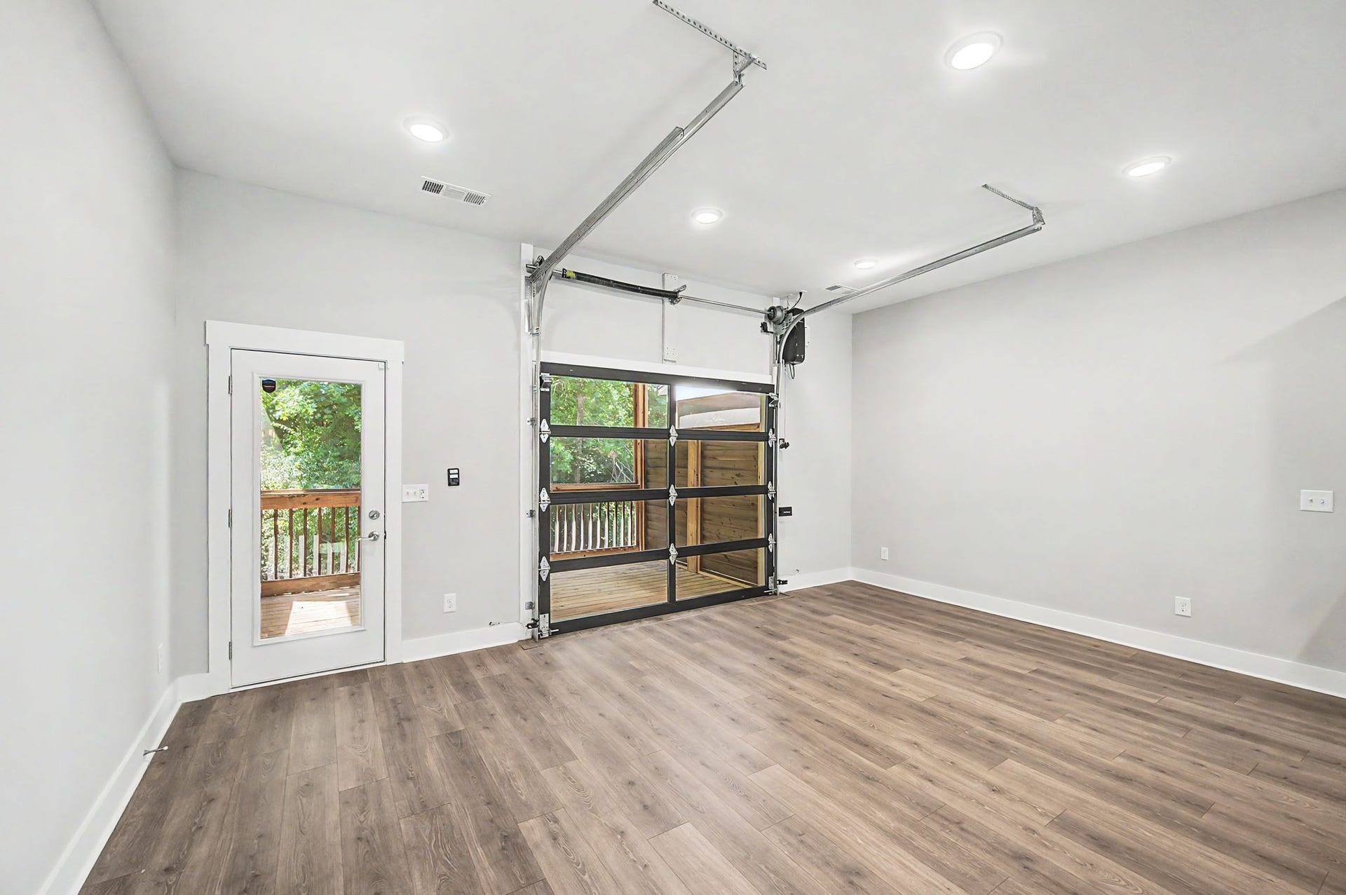 221 Stonecrest Cir, Nashville, TN 37209 221 Stonecrest Cir, Nashville, TN 37209
