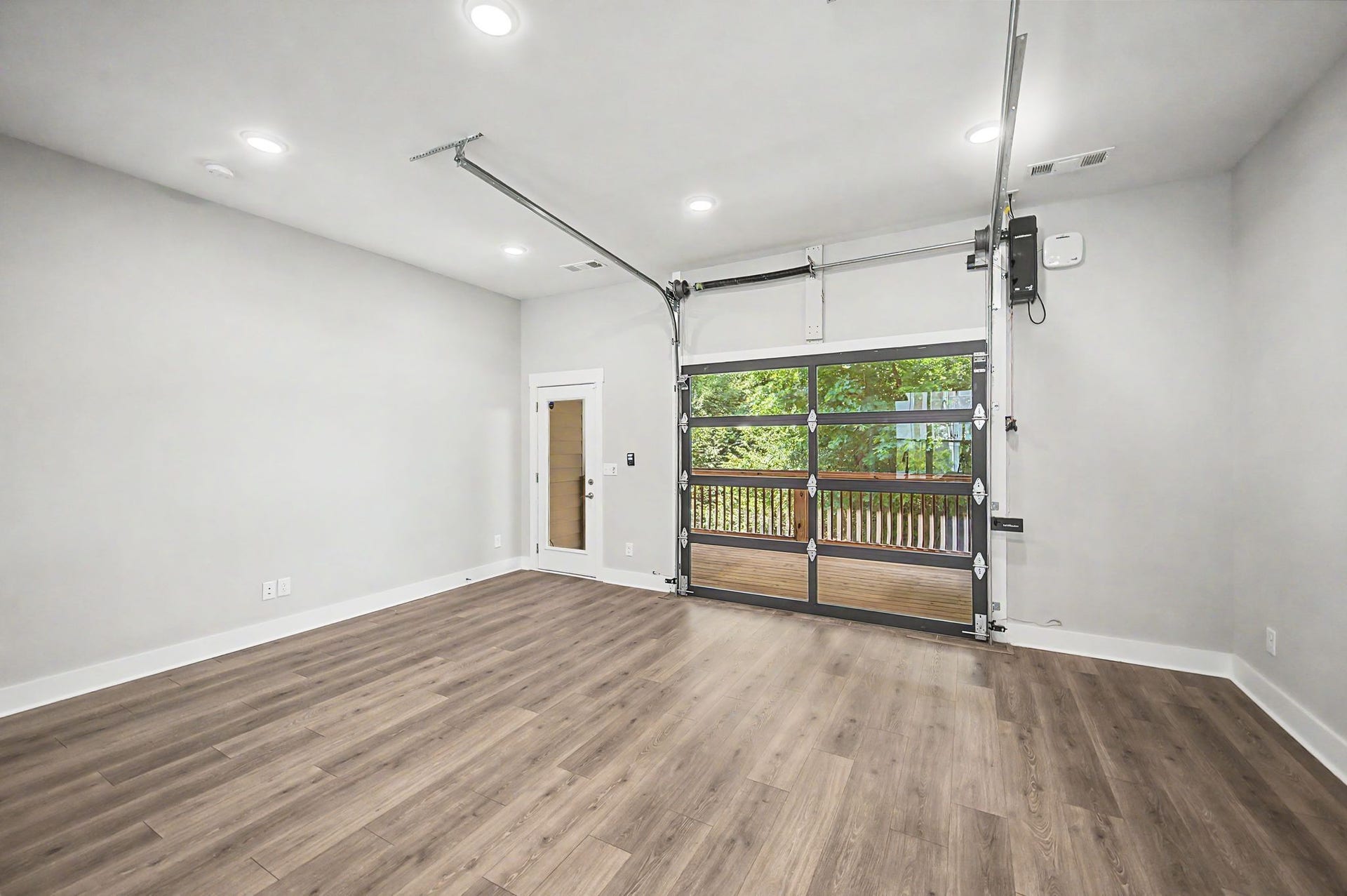 221 Stonecrest Cir, Nashville, TN 37209 221 Stonecrest Cir, Nashville, TN 37209