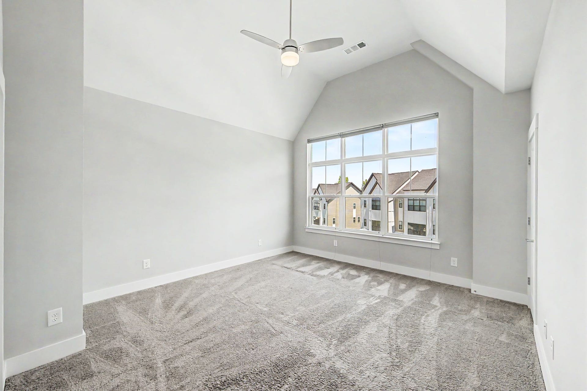 221 Stonecrest Cir, Nashville, TN 37209 221 Stonecrest Cir, Nashville, TN 37209