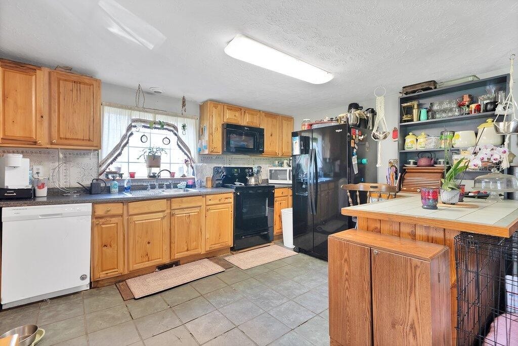 29088 Rhea County Highway, Spring City, TN 37381 29088 Rhea County Highway, Spring City, TN 37381