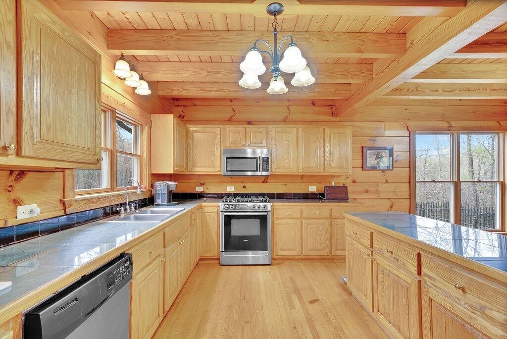 29088 Rhea County Highway, Spring City, TN 37381 29088 Rhea County Highway, Spring City, TN 37381