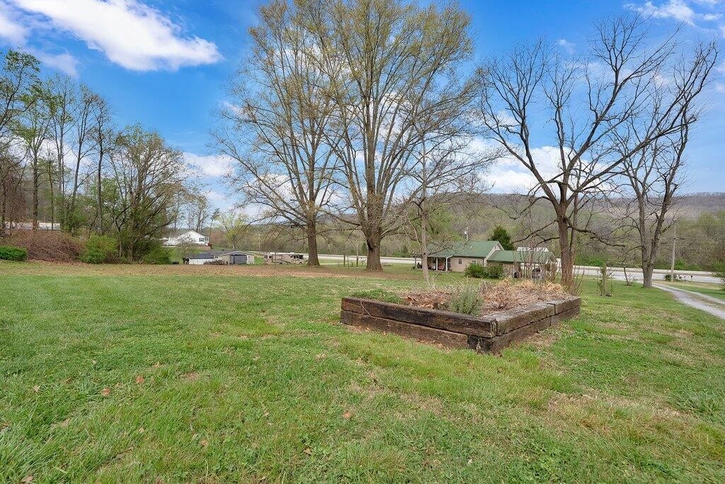29088 Rhea County Highway, Spring City, TN 37381 29088 Rhea County Highway, Spring City, TN 37381