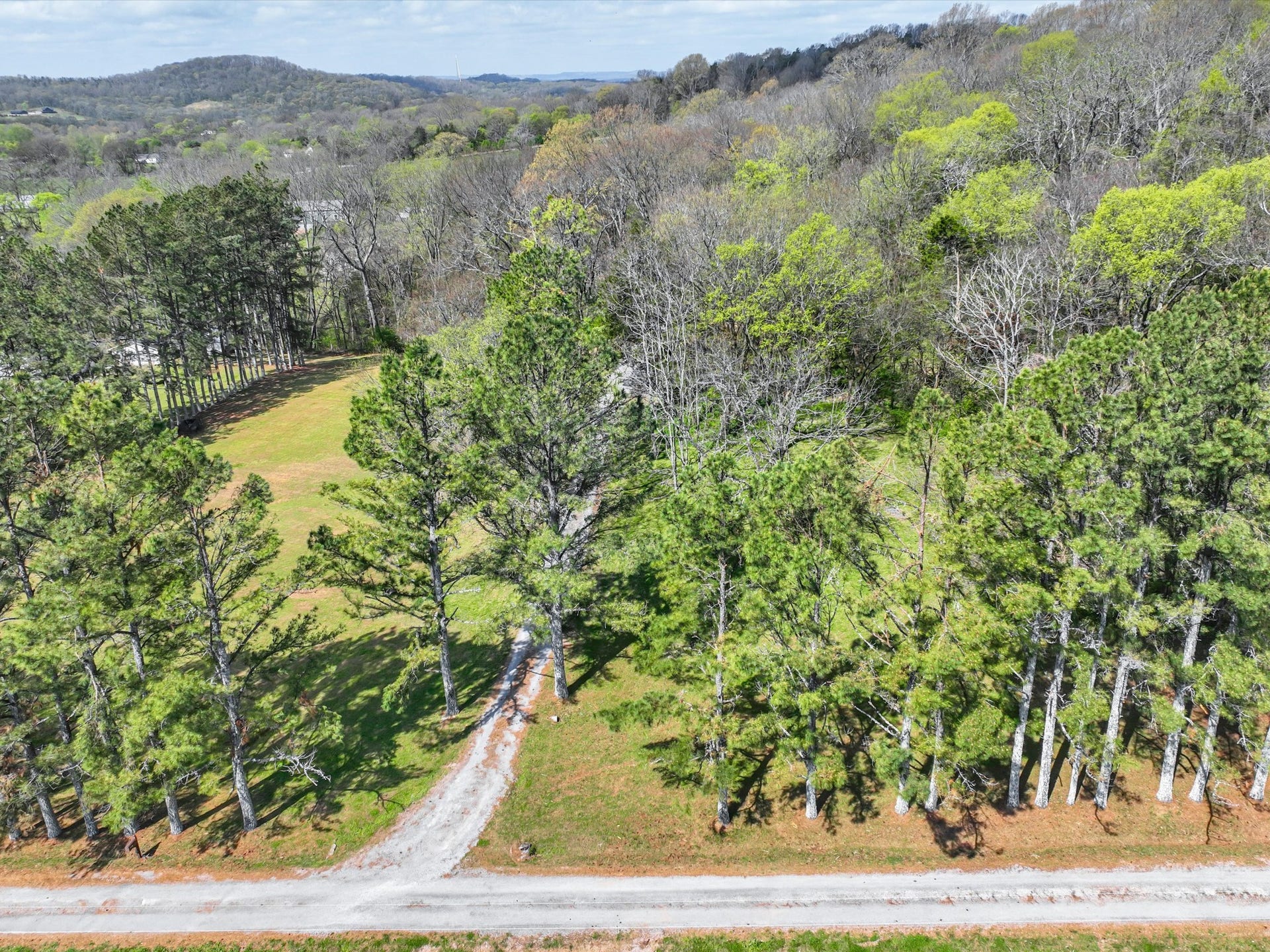 1454 Johnson Rd, Lewisburg, TN 37091 1454 Johnson Rd, Lewisburg, TN 37091