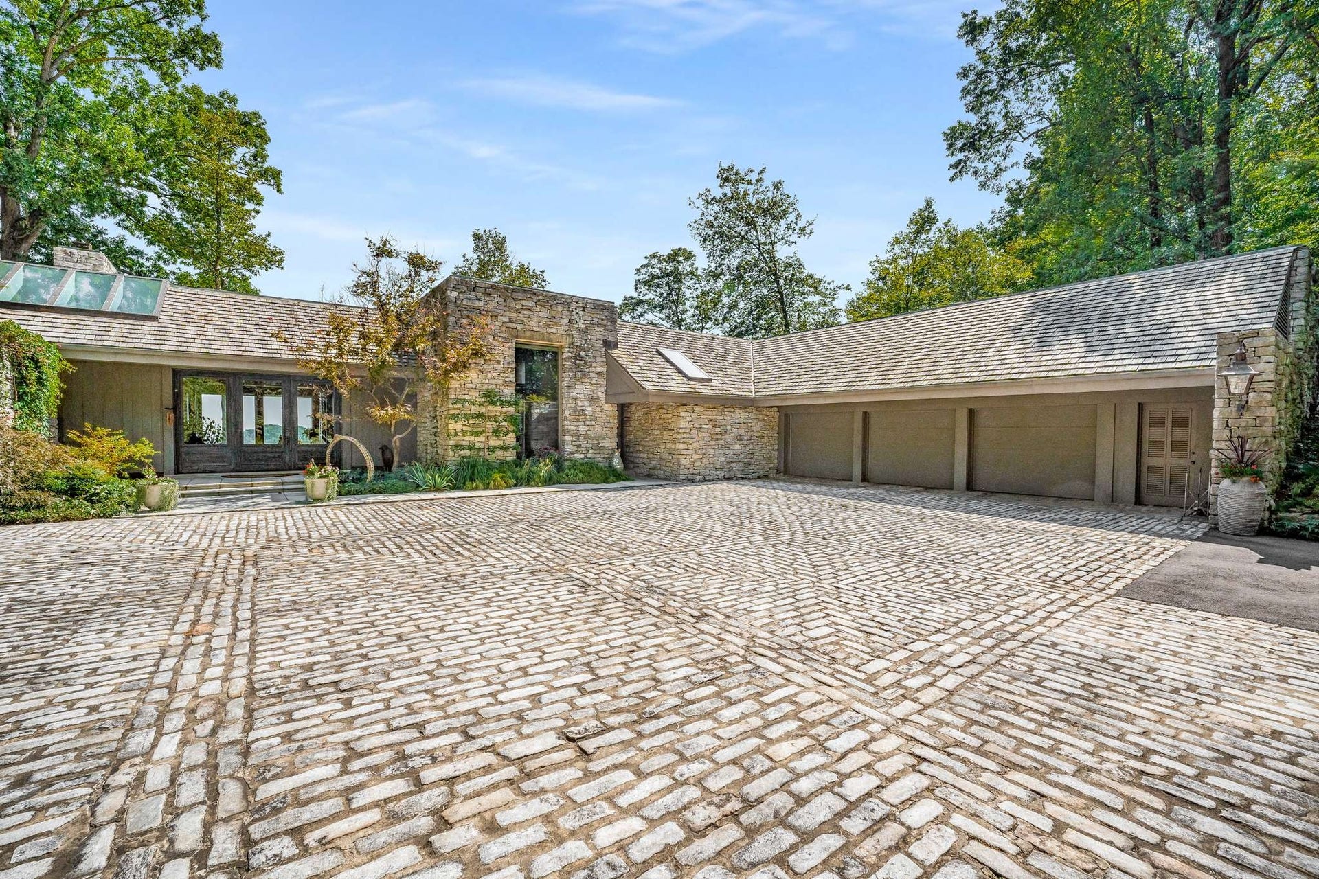 5412 Stanford Dr, Nashville, TN 37215 5412 Stanford Dr, Nashville, TN 37215