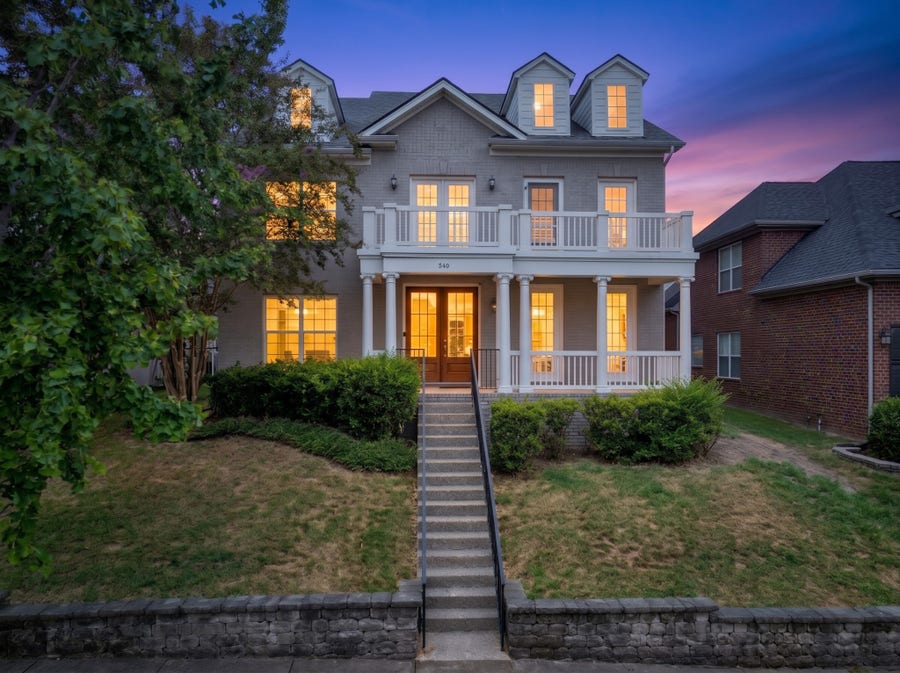 Property photo for 340 Wandering Cir, Franklin, TN