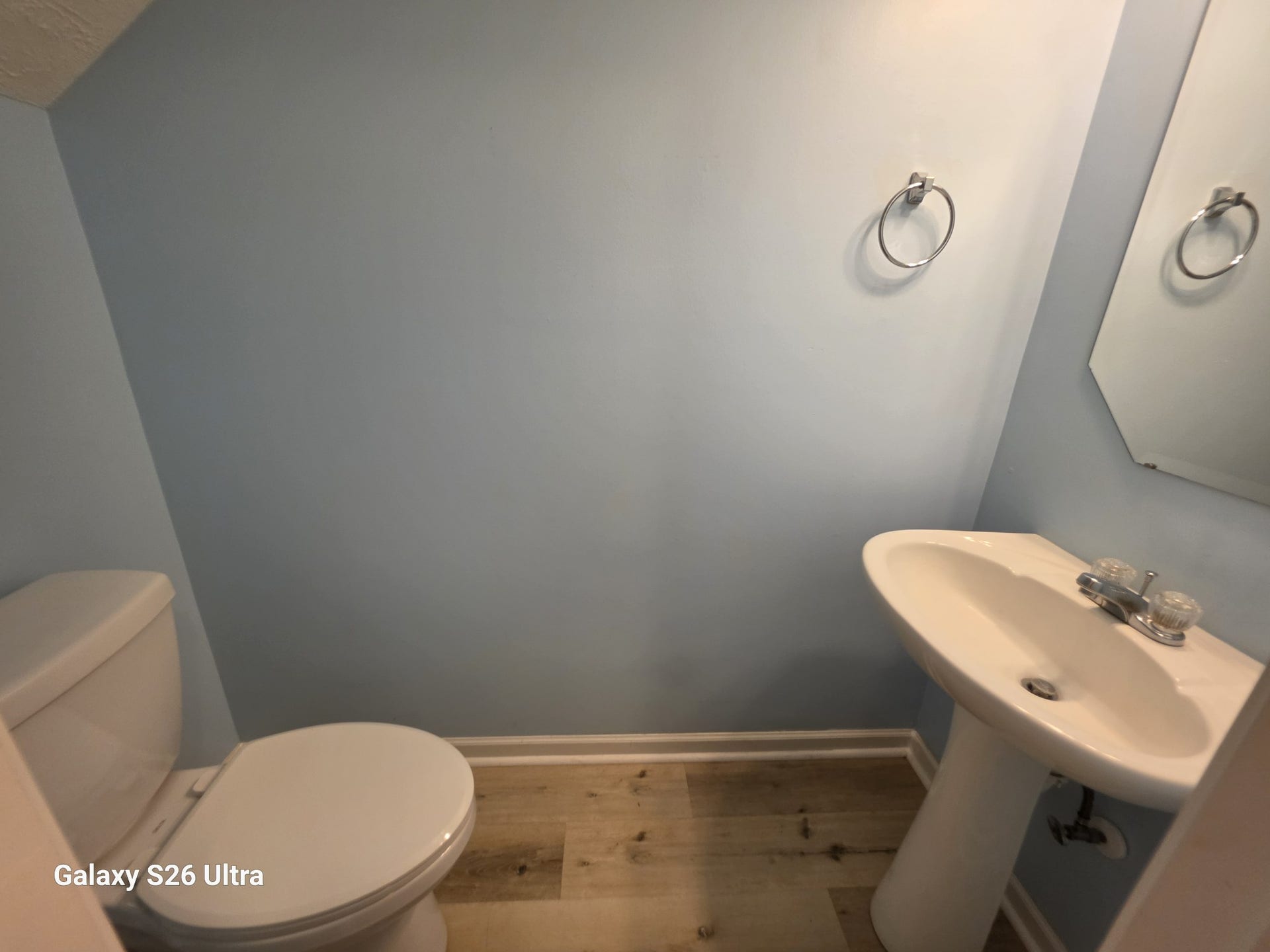 913 Sitting Bull Xing, Murfreesboro, TN 37128 Half bath downstairs