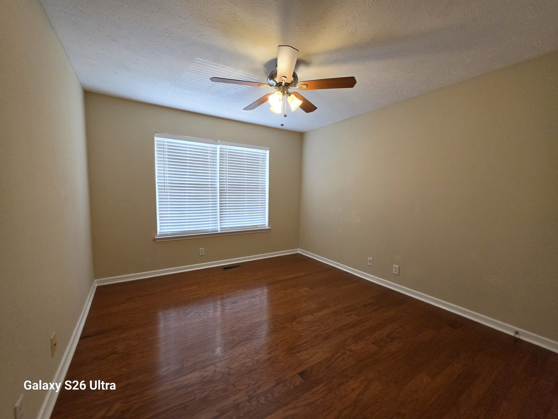 913 Sitting Bull Xing, Murfreesboro, TN 37128 Bedroom 2 upstairs