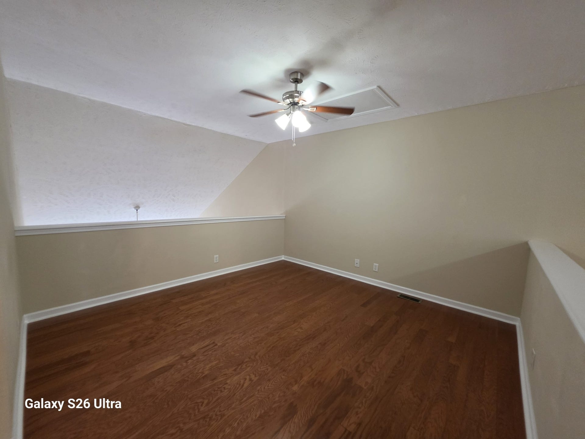 913 Sitting Bull Xing, Murfreesboro, TN 37128 Upstairs Loft area