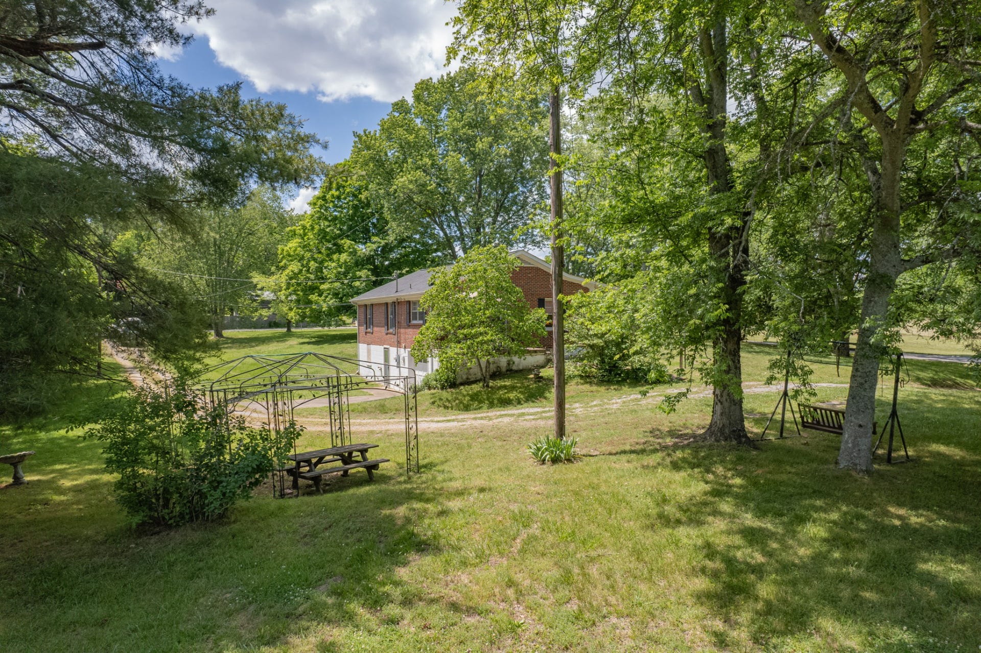2204 Sowell Mill Pike, Columbia, TN 38401 2204 Sowell Mill Pike, Columbia, TN 38401