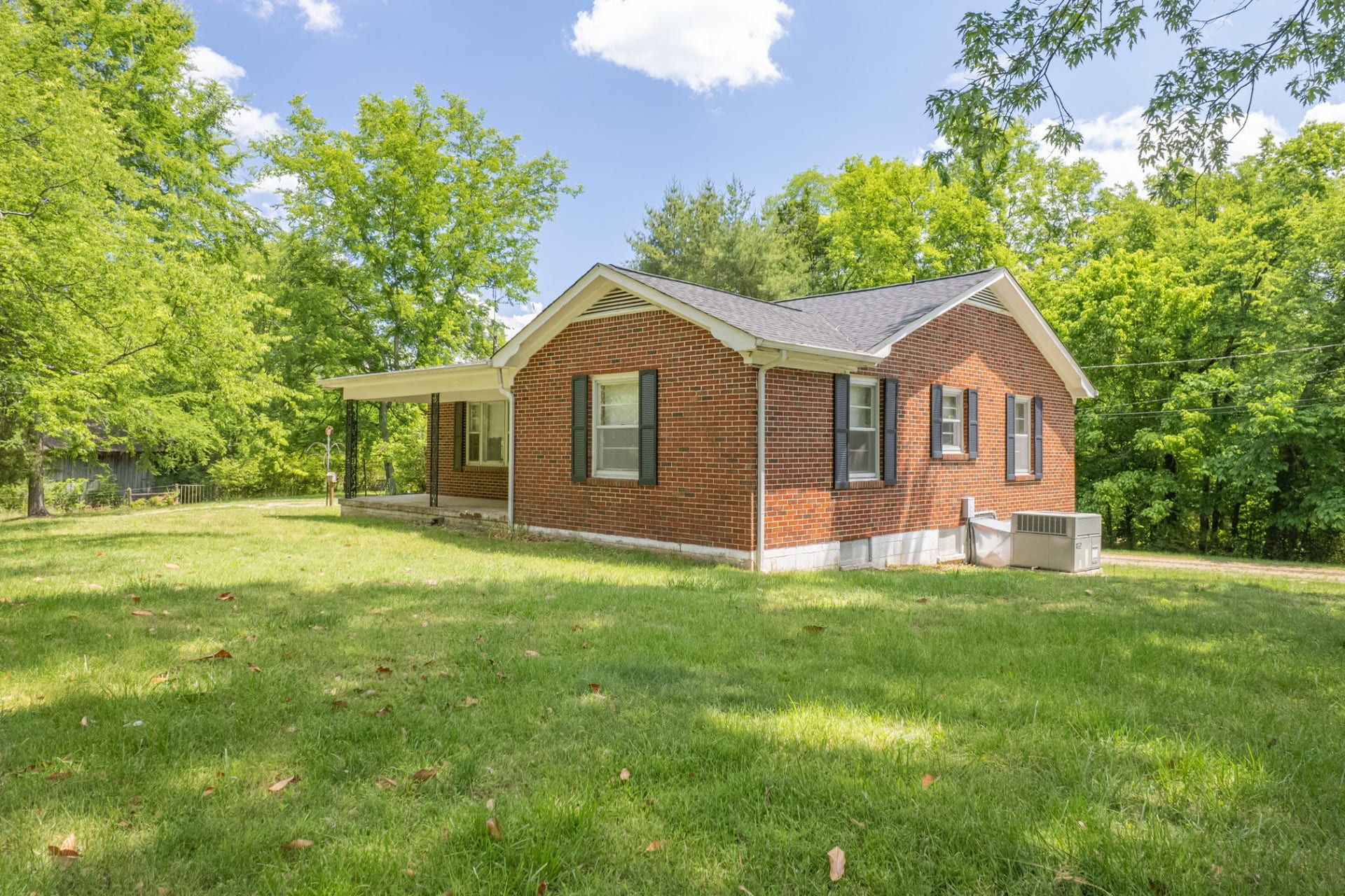 2204 Sowell Mill Pike, Columbia, TN 38401 2204 Sowell Mill Pike, Columbia, TN 38401