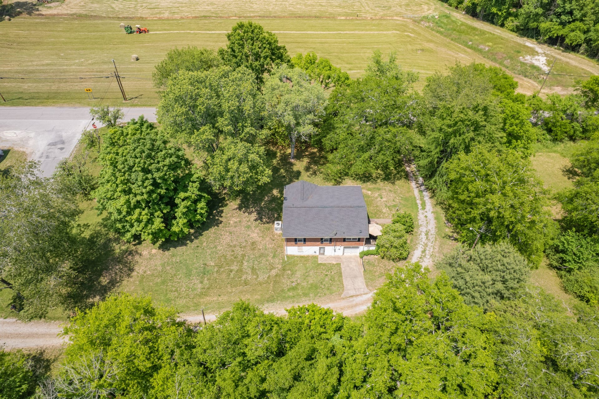 2204 Sowell Mill Pike, Columbia, TN 38401 2204 Sowell Mill Pike, Columbia, TN 38401