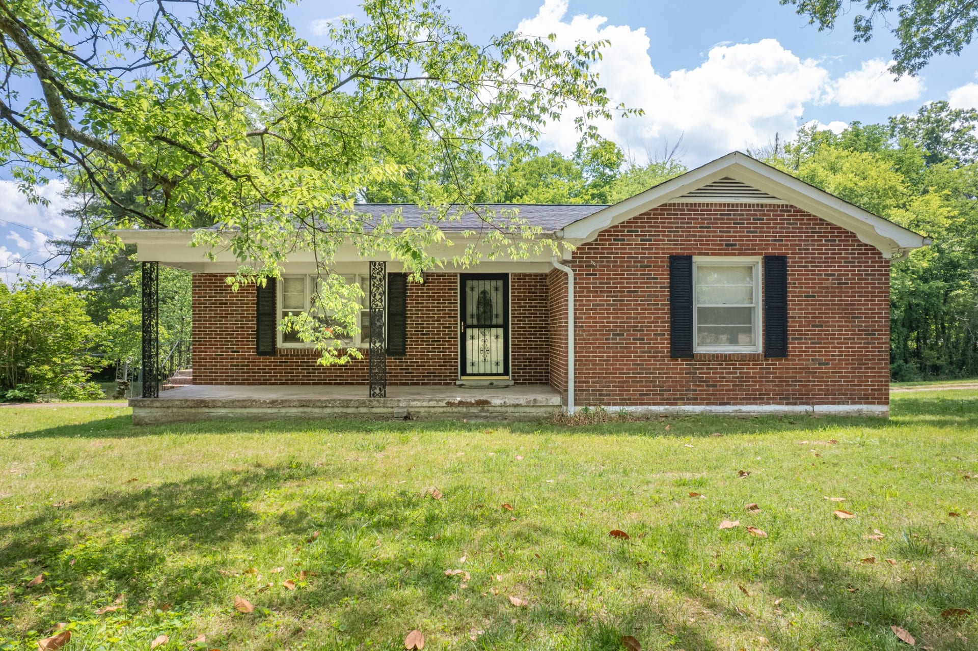 2204 Sowell Mill Pike, Columbia, TN 38401 2204 Sowell Mill Pike, Columbia, TN 38401