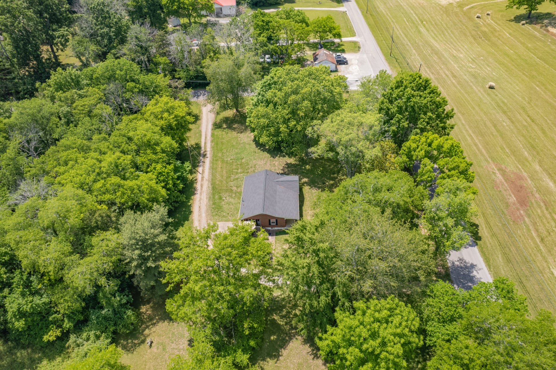2204 Sowell Mill Pike, Columbia, TN 38401 2204 Sowell Mill Pike, Columbia, TN 38401