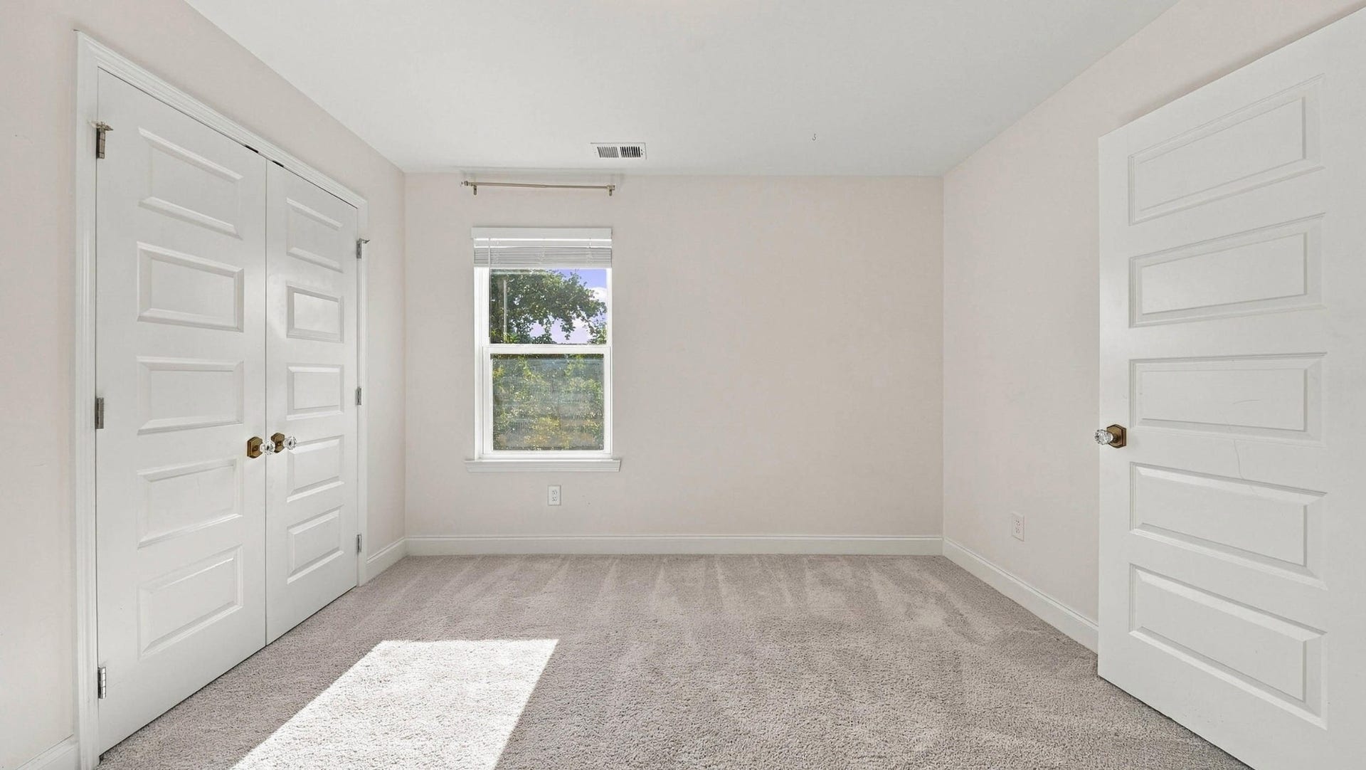1648 Buttonwood Loop, Chattanooga, TN 37421 1648 Buttonwood Loop, Chattanooga, TN 37421