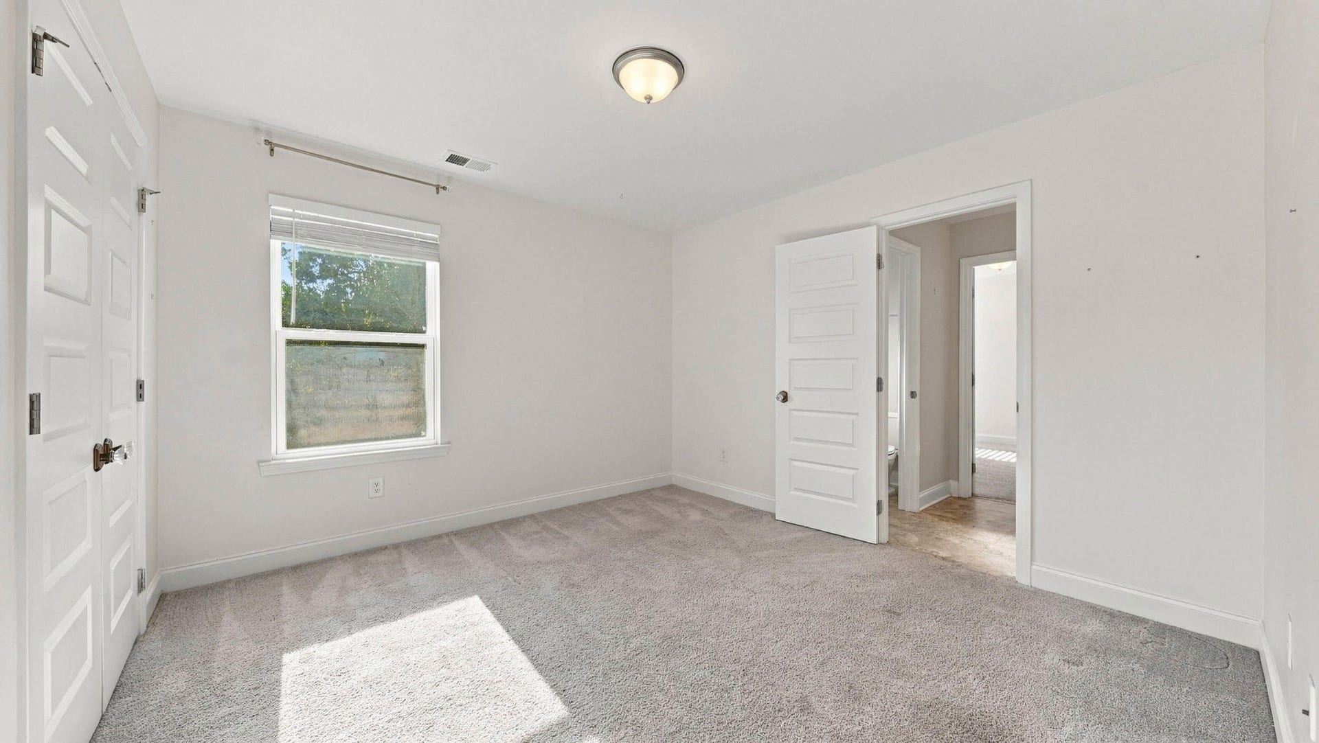 1648 Buttonwood Loop, Chattanooga, TN 37421 1648 Buttonwood Loop, Chattanooga, TN 37421