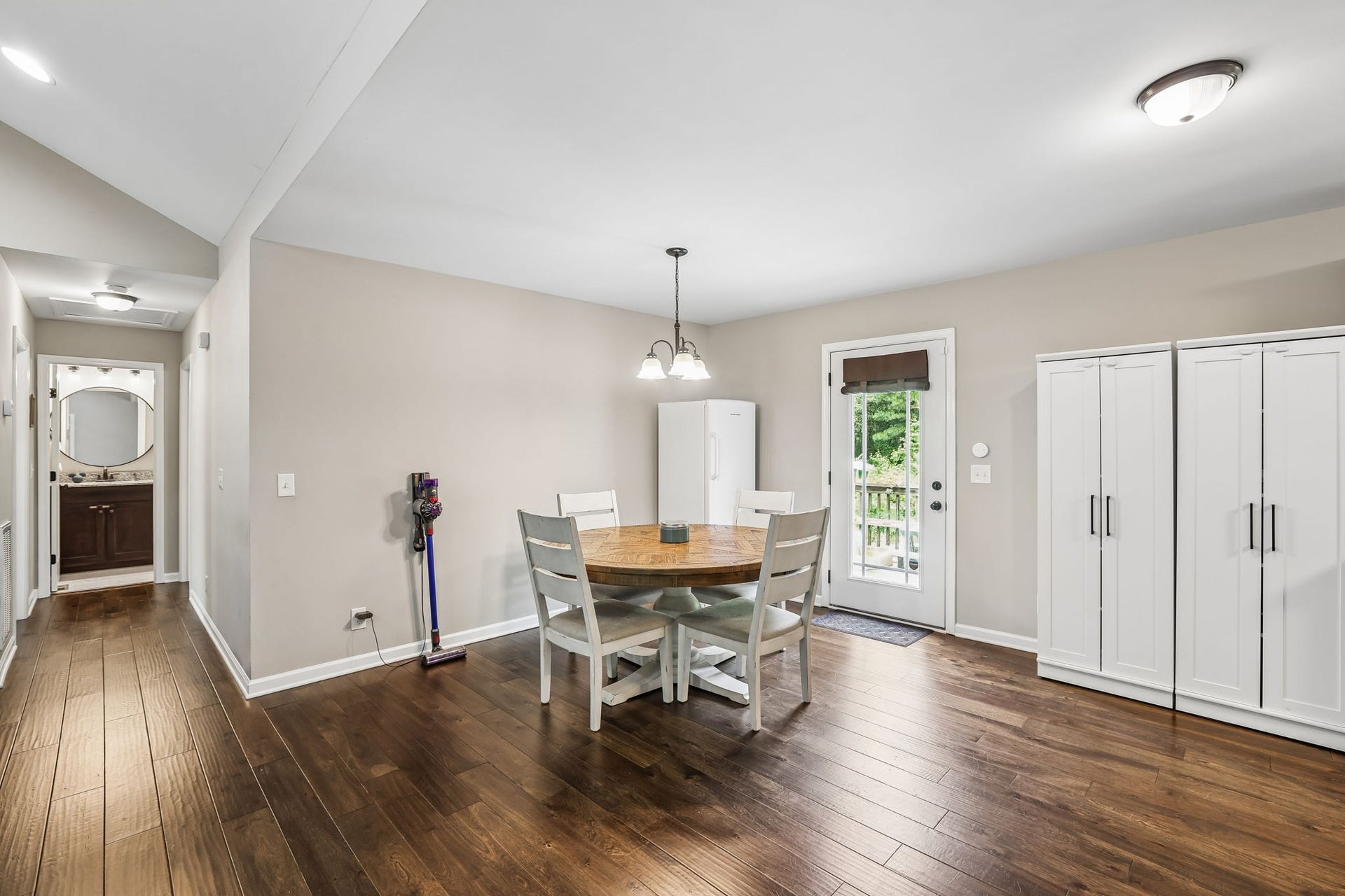 1546 S Spring St, Manchester, TN 37355 1546 S Spring St, Manchester, TN 37355