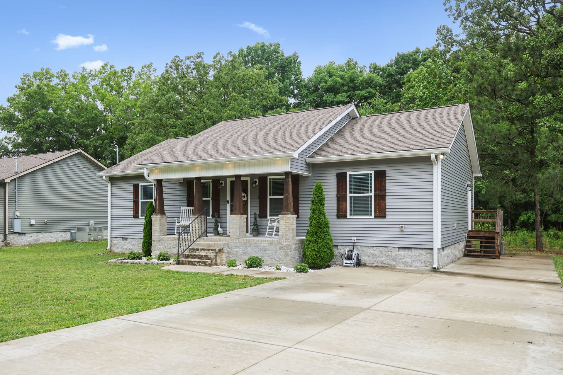 1546 S Spring St, Manchester, TN 37355 1546 S Spring St, Manchester, TN 37355