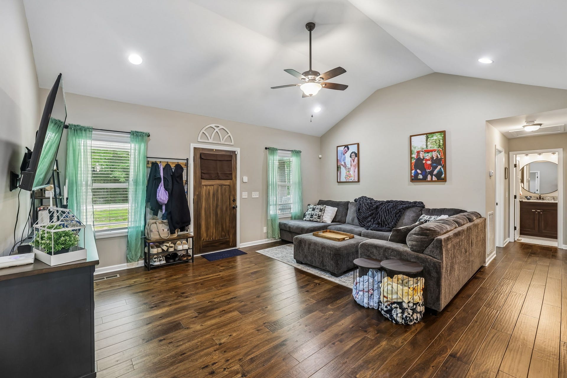 1546 S Spring St, Manchester, TN 37355 1546 S Spring St, Manchester, TN 37355