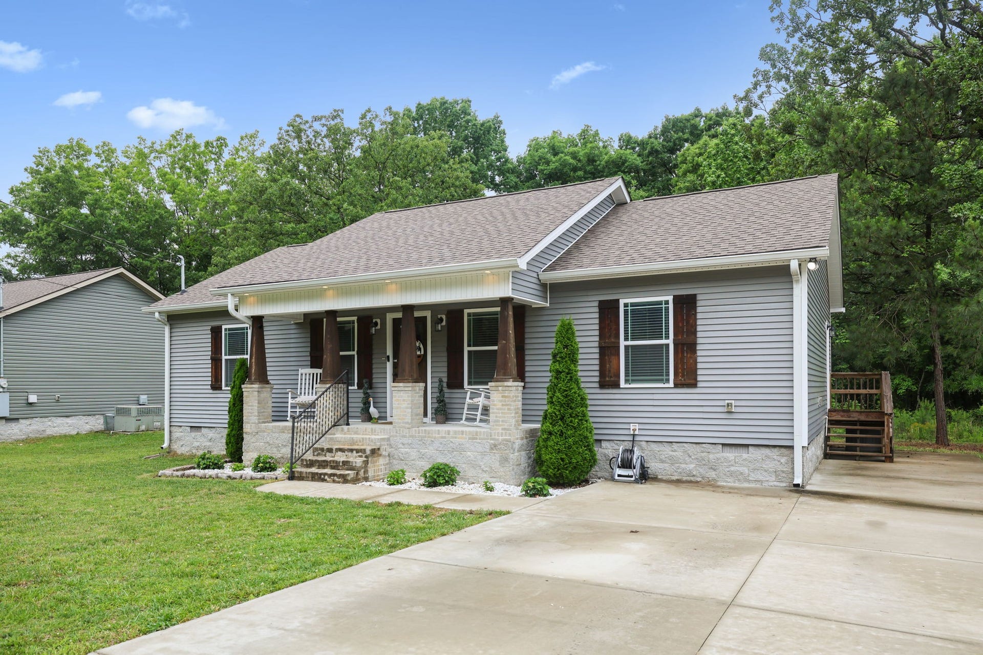 1546 S Spring St, Manchester, TN 37355 1546 S Spring St, Manchester, TN 37355