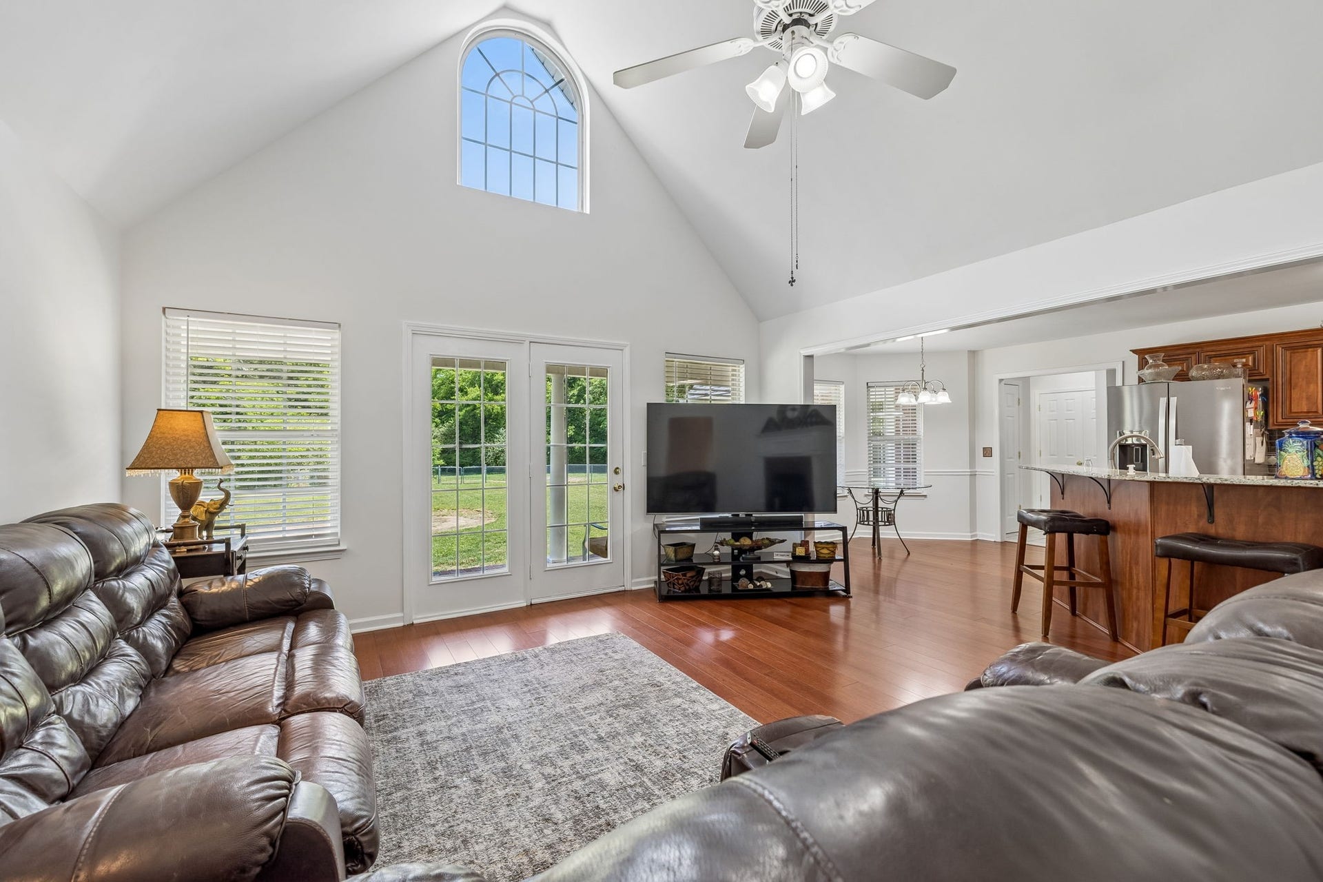 120 Callaway Ct, Murfreesboro, TN 37127 Fresh, neutral paint selection found throughout this incredible home! 120 Callaway Court, Murfreesboro, TN 37127