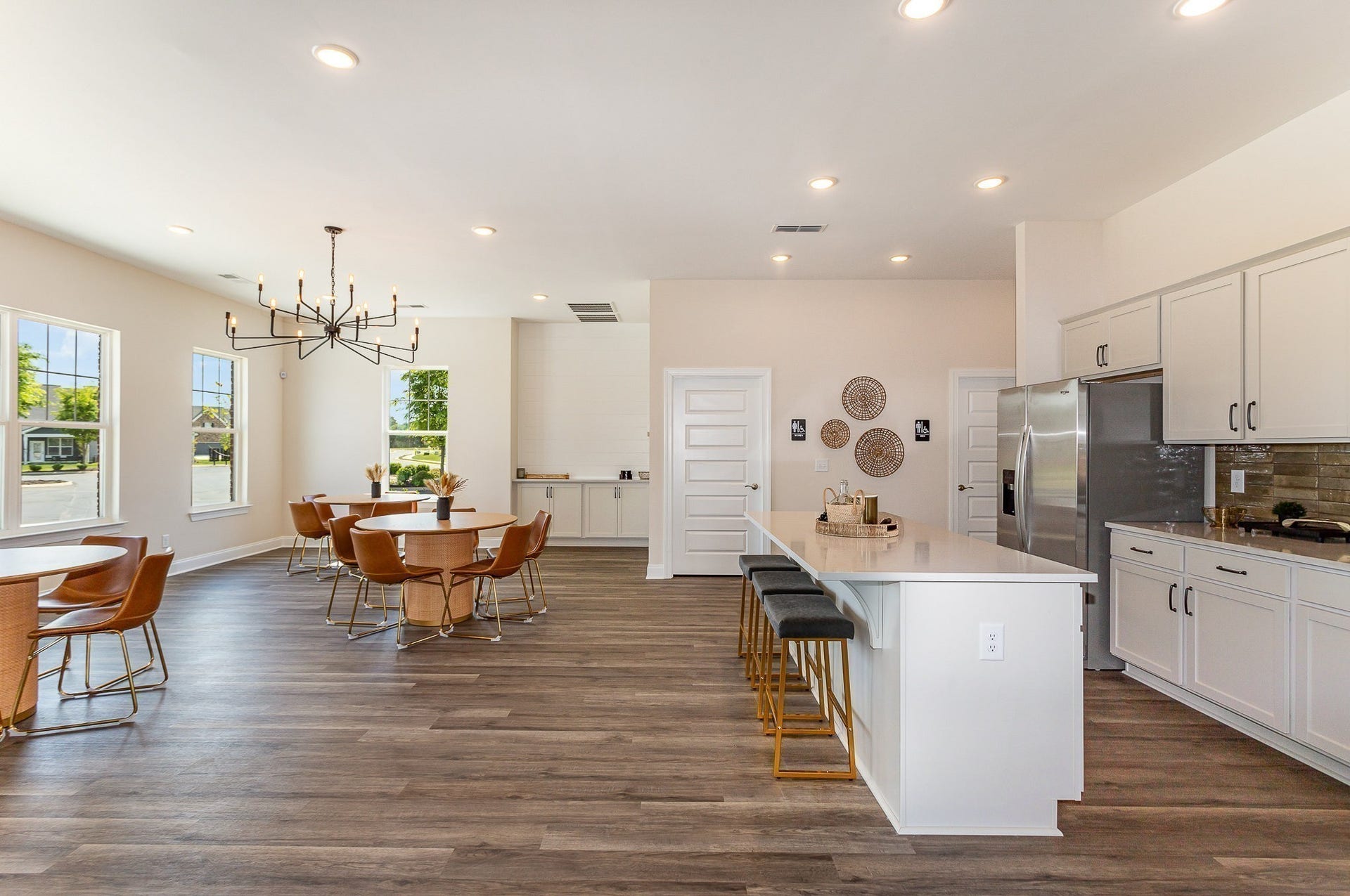 2317 Audubon Ln, Murfreesboro, TN 37128 Great amenity for hosting parties, family get-togethers, book club meetings, and more!