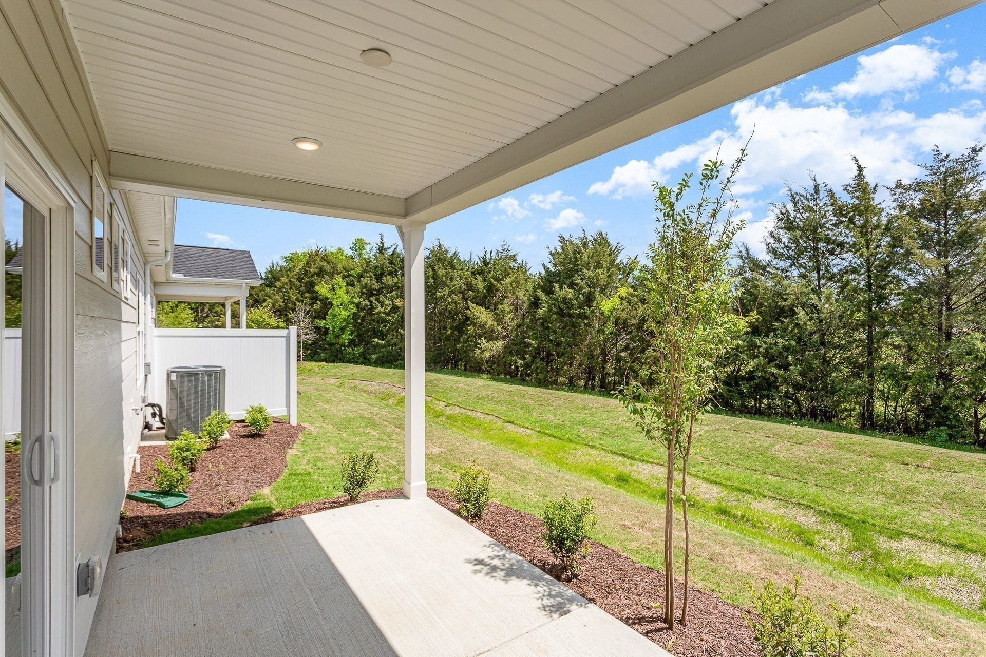 2317 Audubon Ln, Murfreesboro, TN 37128 Covered Patio backing to common open space