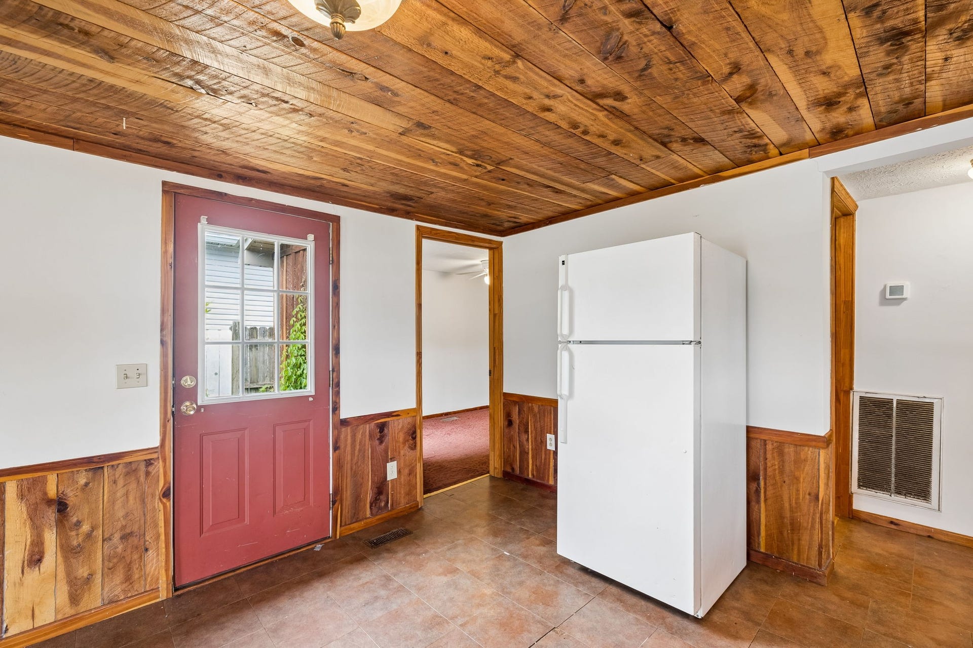 328 Murfreesboro Rd, Woodbury, TN 37190 328 Murfreesboro Road, Woodbury, TN 37190