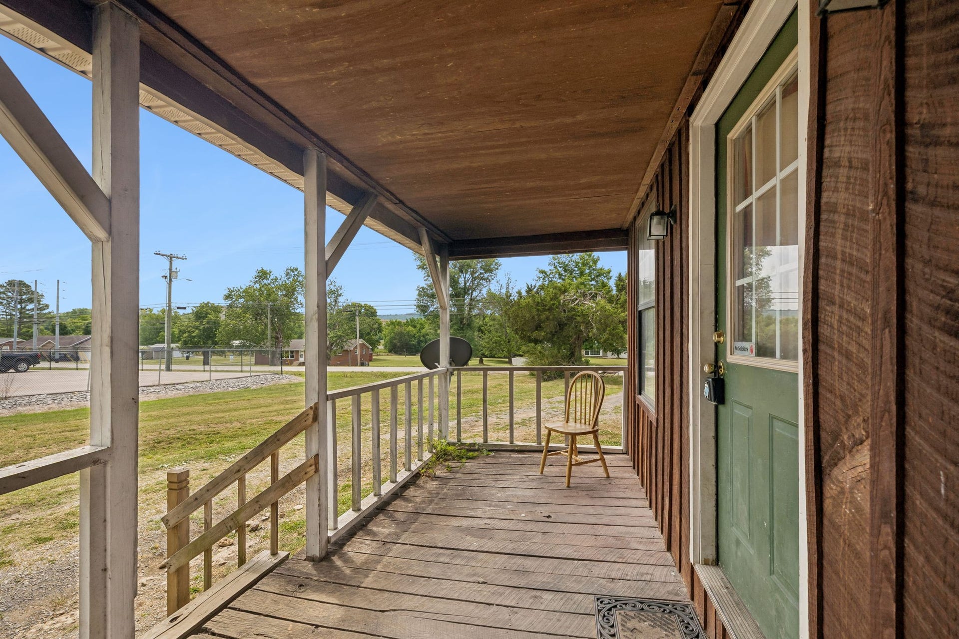 328 Murfreesboro Rd, Woodbury, TN 37190 Quick access to town! 328 Murfreesboro Road, Woodbury, TN 37190