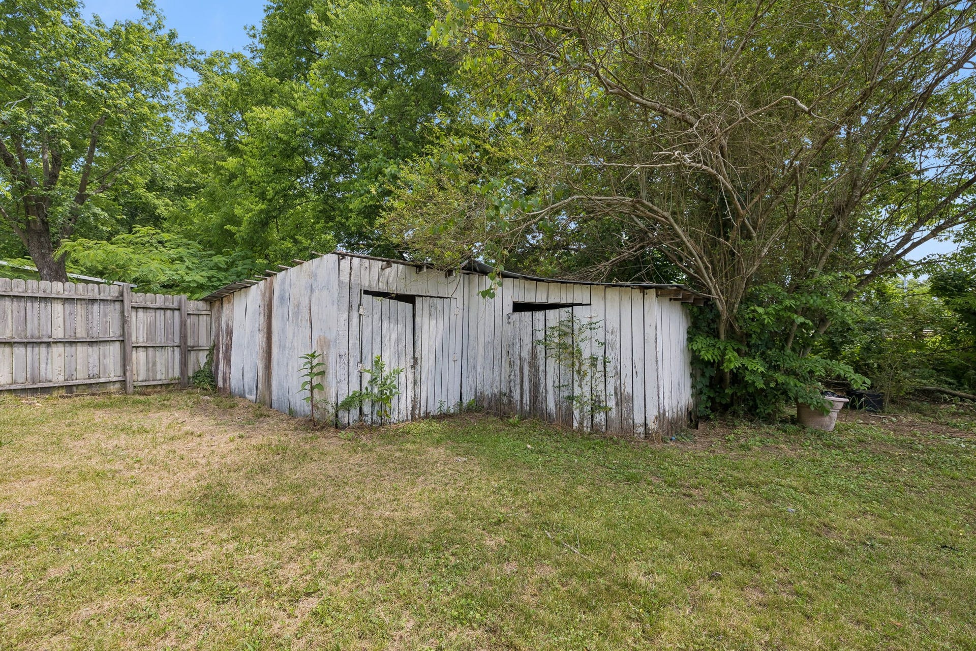 328 Murfreesboro Rd, Woodbury, TN 37190 328 Murfreesboro Road, Woodbury, TN 37190