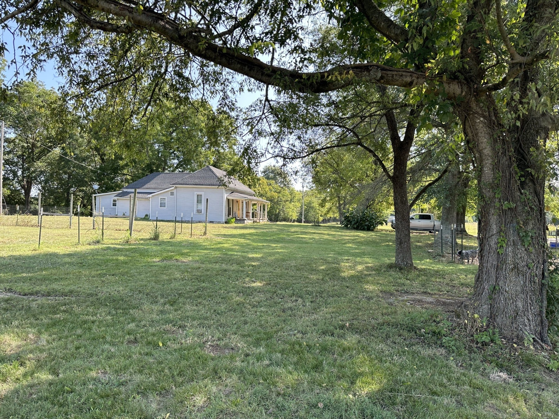 1694 Verona Caney Rd, Lewisburg, TN 37091 1694 Verona Caney Rd, Lewisburg, TN 37091