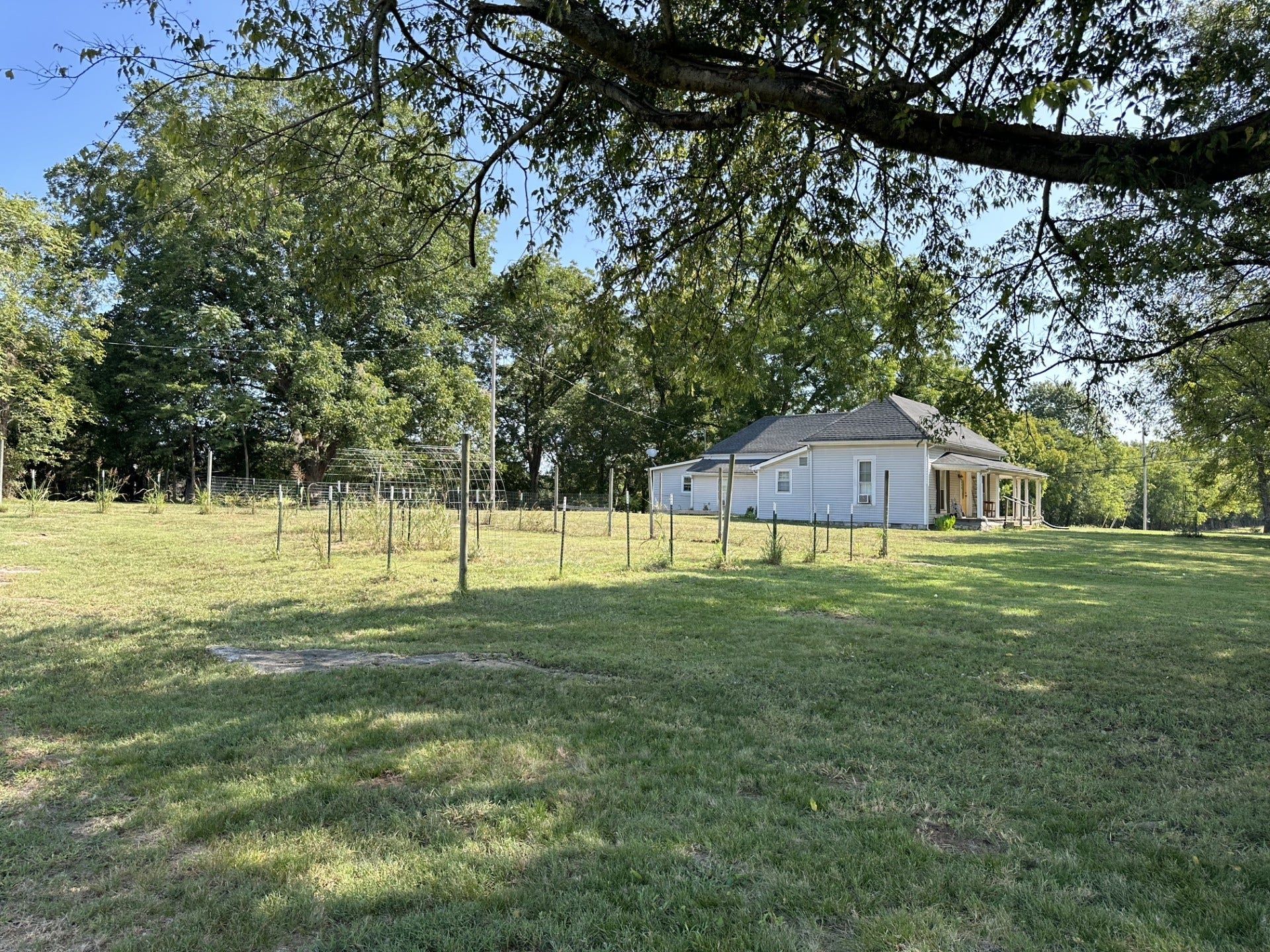 1694 Verona Caney Rd, Lewisburg, TN 37091 1694 Verona Caney Rd, Lewisburg, TN 37091