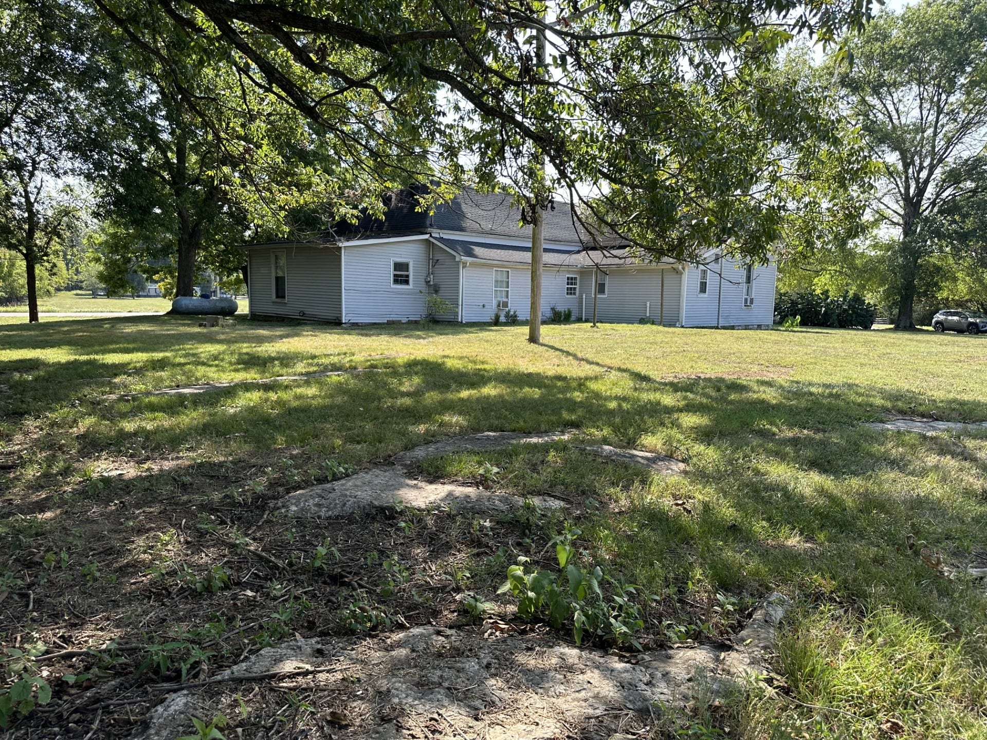 1694 Verona Caney Rd, Lewisburg, TN 37091 1694 Verona Caney Rd, Lewisburg, TN 37091