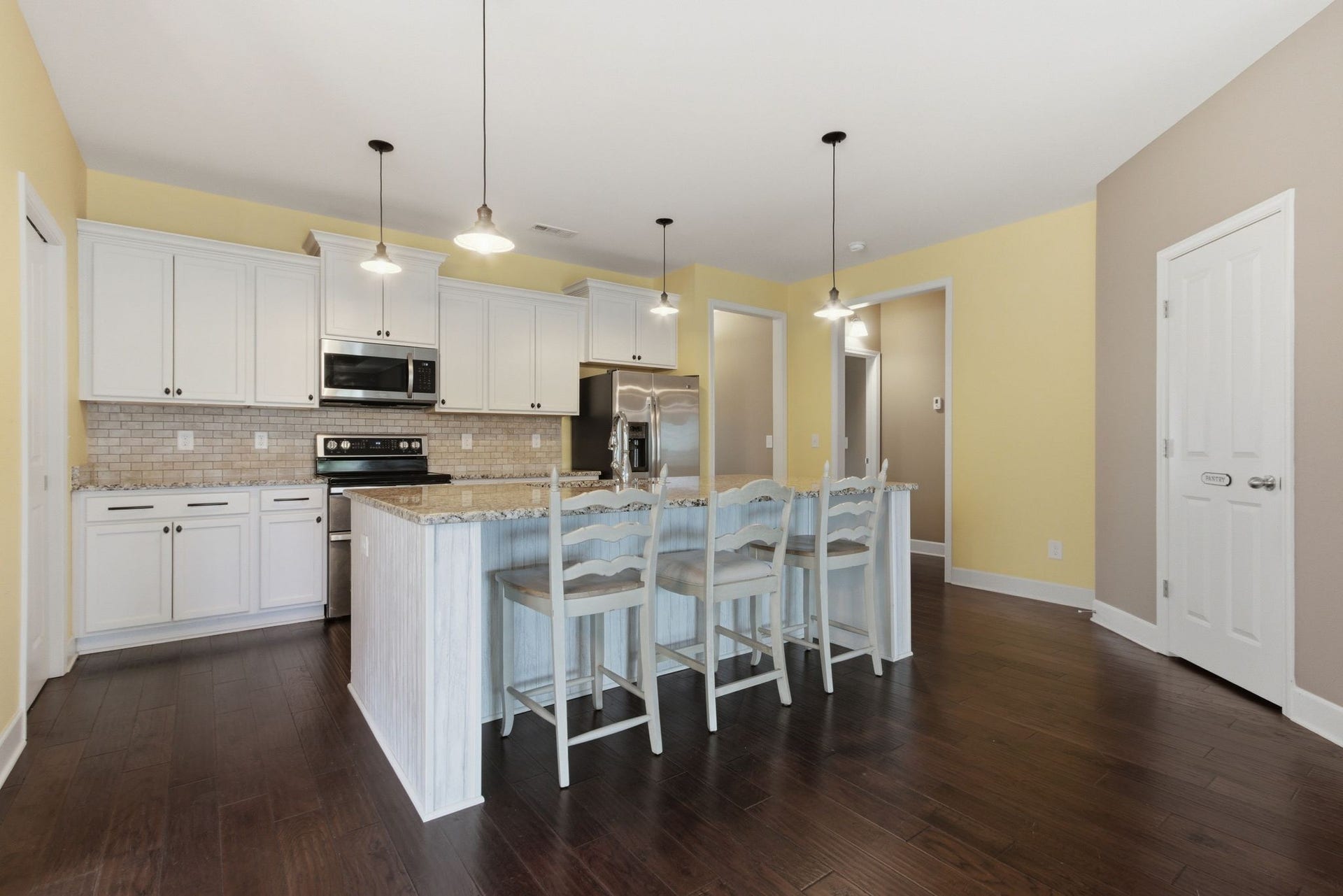 2532 Hanover Dr, Columbia, TN 38401 2532 Hanover Dr, Columbia, TN 38401