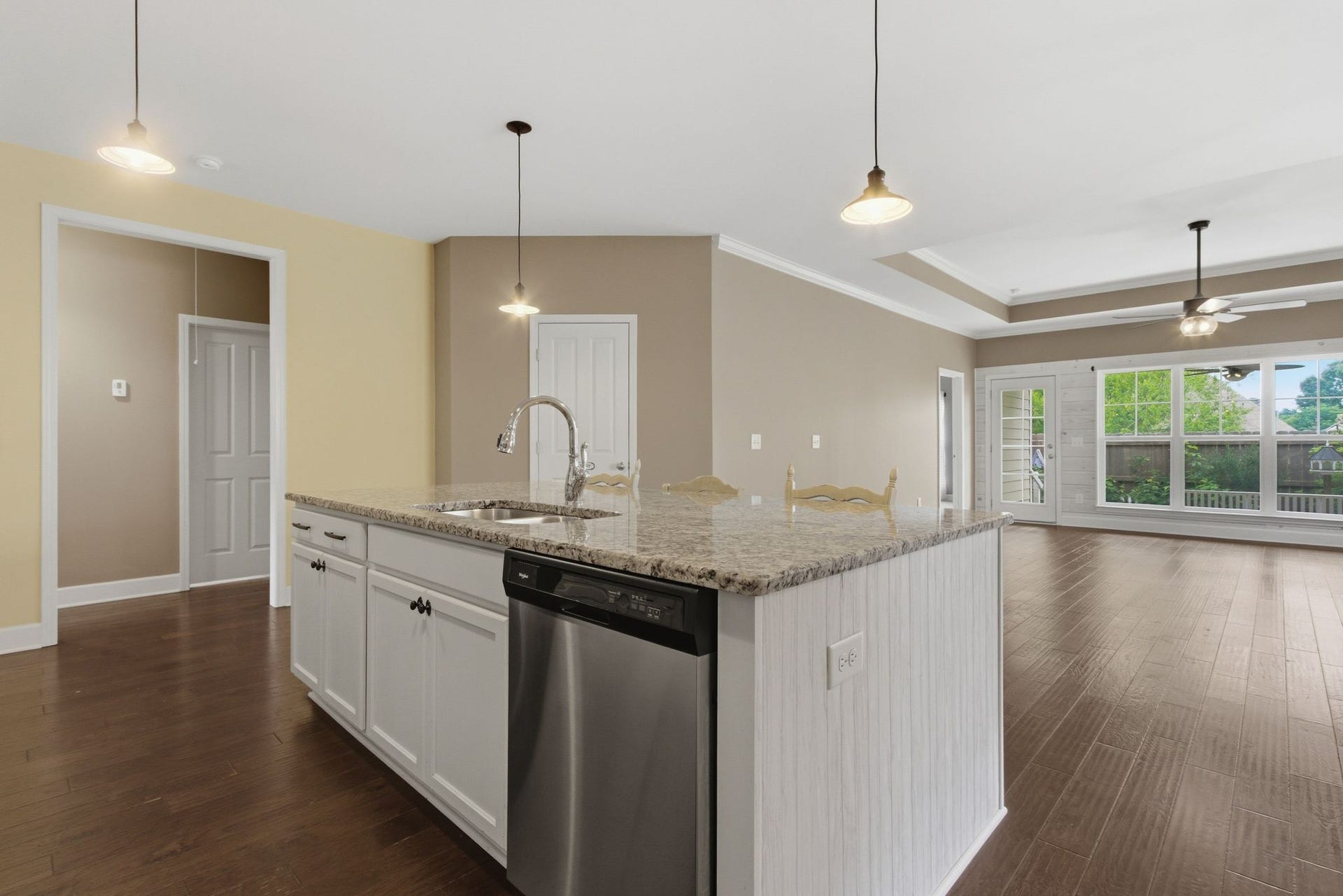 2532 Hanover Dr, Columbia, TN 38401 2532 Hanover Dr, Columbia, TN 38401