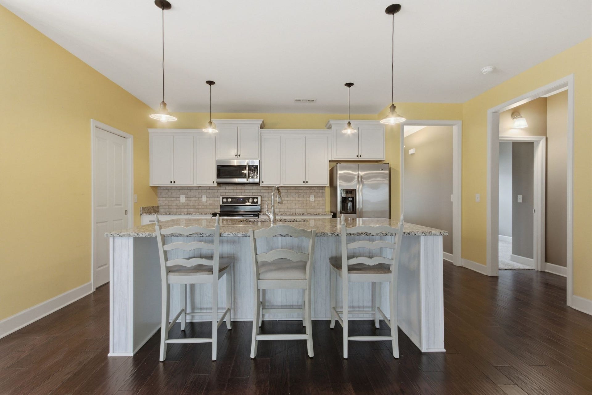 2532 Hanover Dr, Columbia, TN 38401 2532 Hanover Dr, Columbia, TN 38401