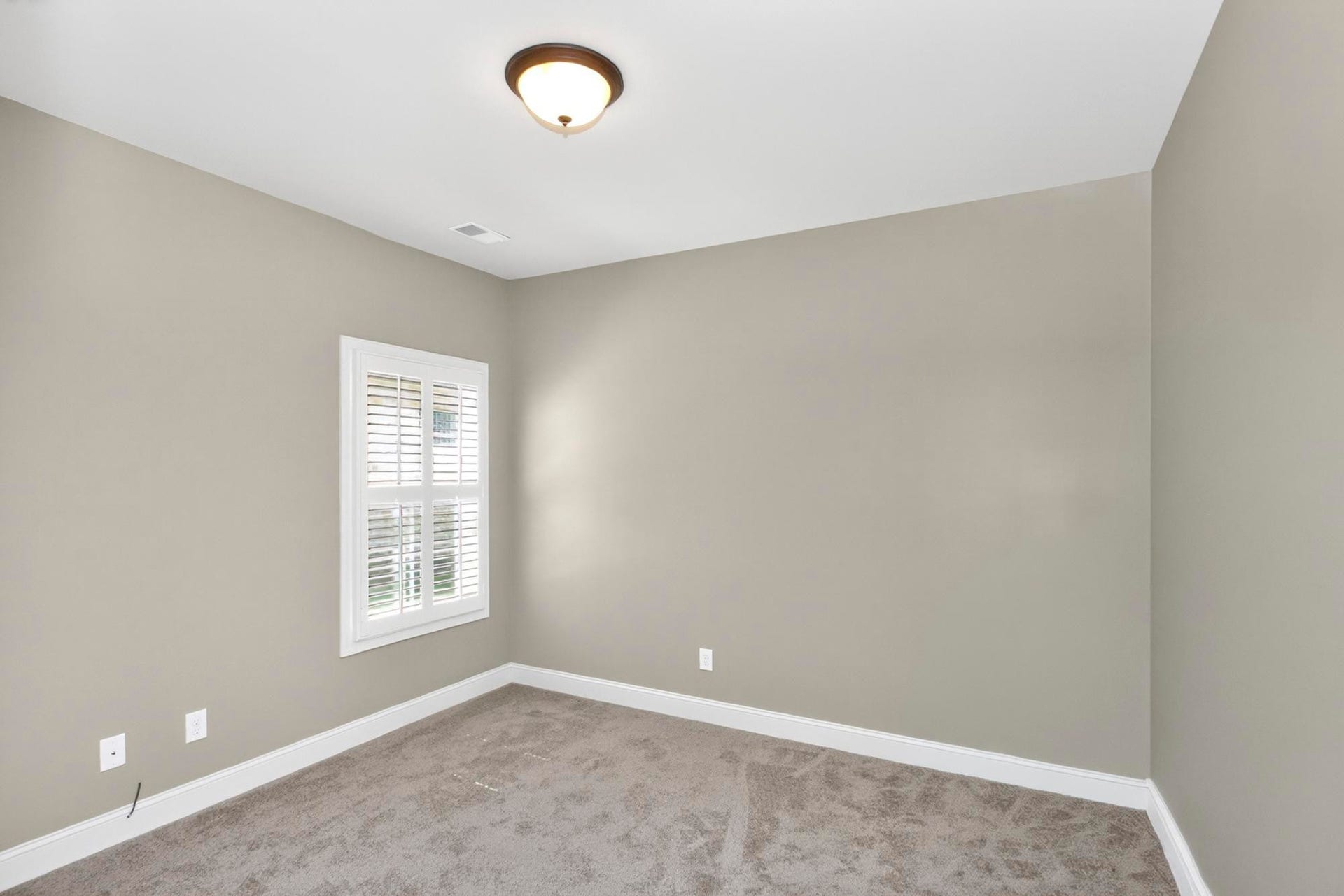 1262 Charleston Blvd, Murfreesboro, TN 37130 1262 Charleston Blvd, Murfreesboro, TN 37130