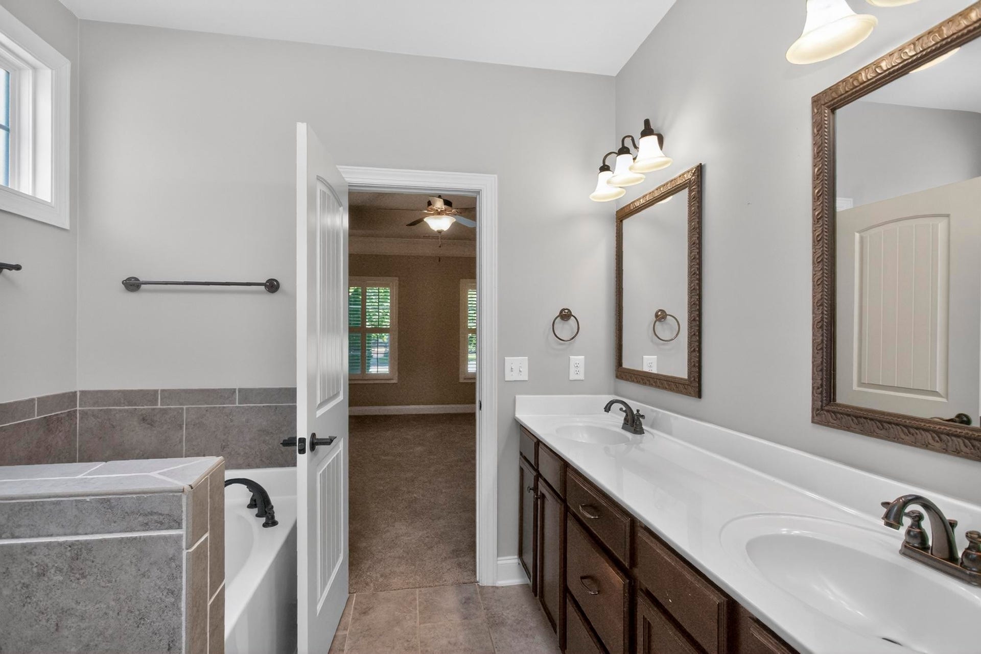 1262 Charleston Blvd, Murfreesboro, TN 37130 1262 Charleston Blvd, Murfreesboro, TN 37130